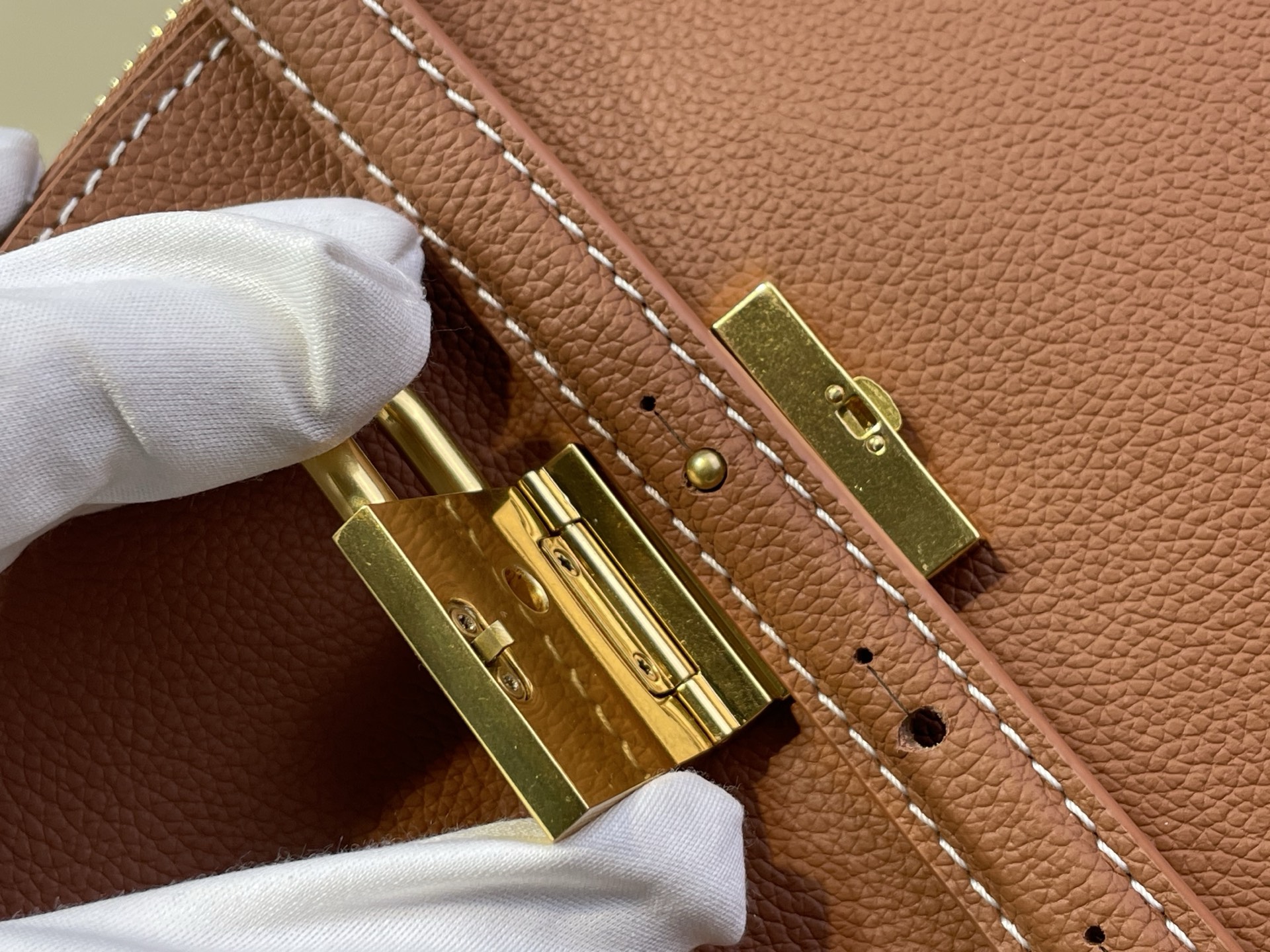 Louis Vuitton Basic Bag Cow Leather Black Large Capacity M-l-s