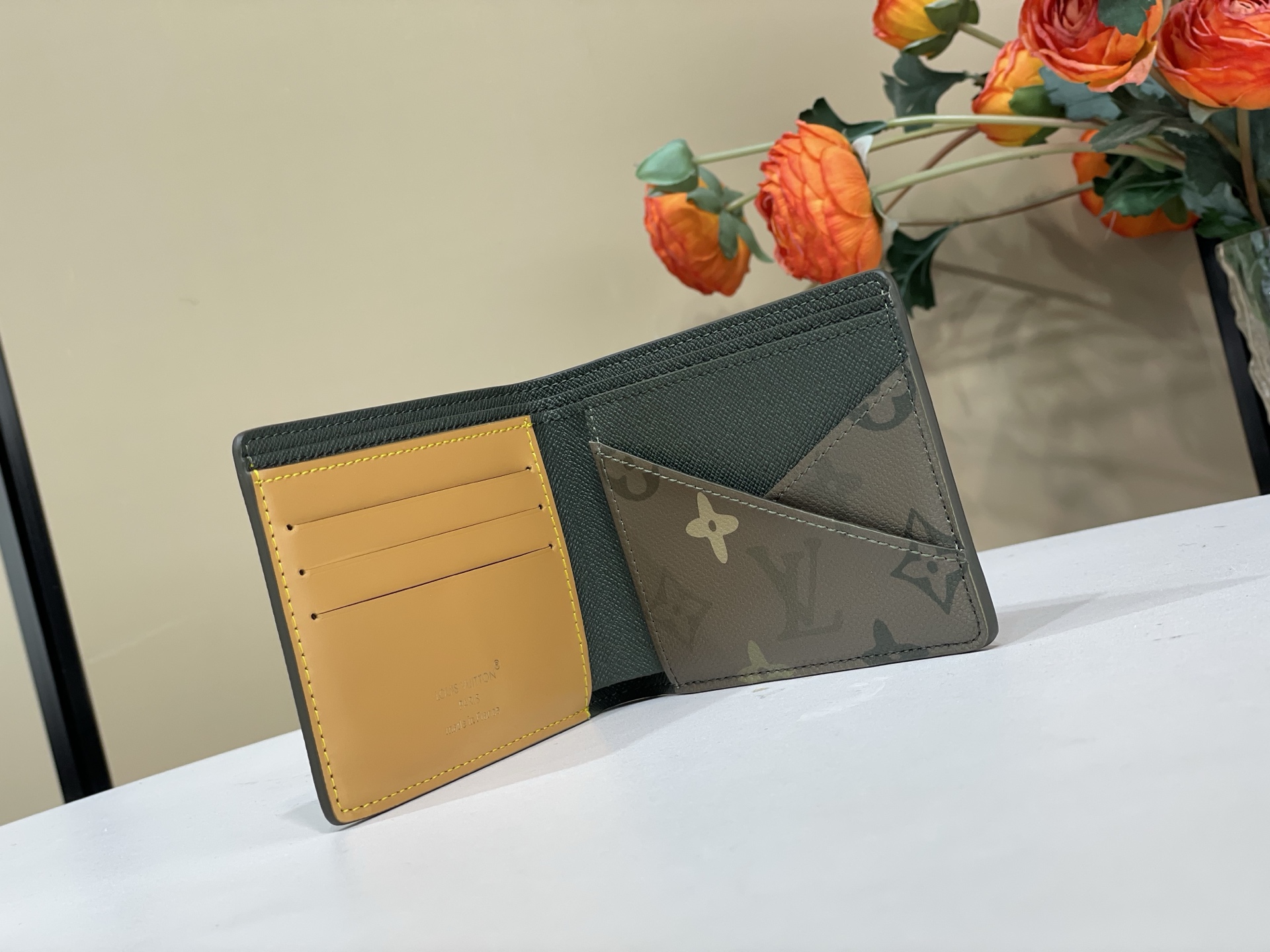 Louis Vuitton Basic Bag Canvas Green M-l-s