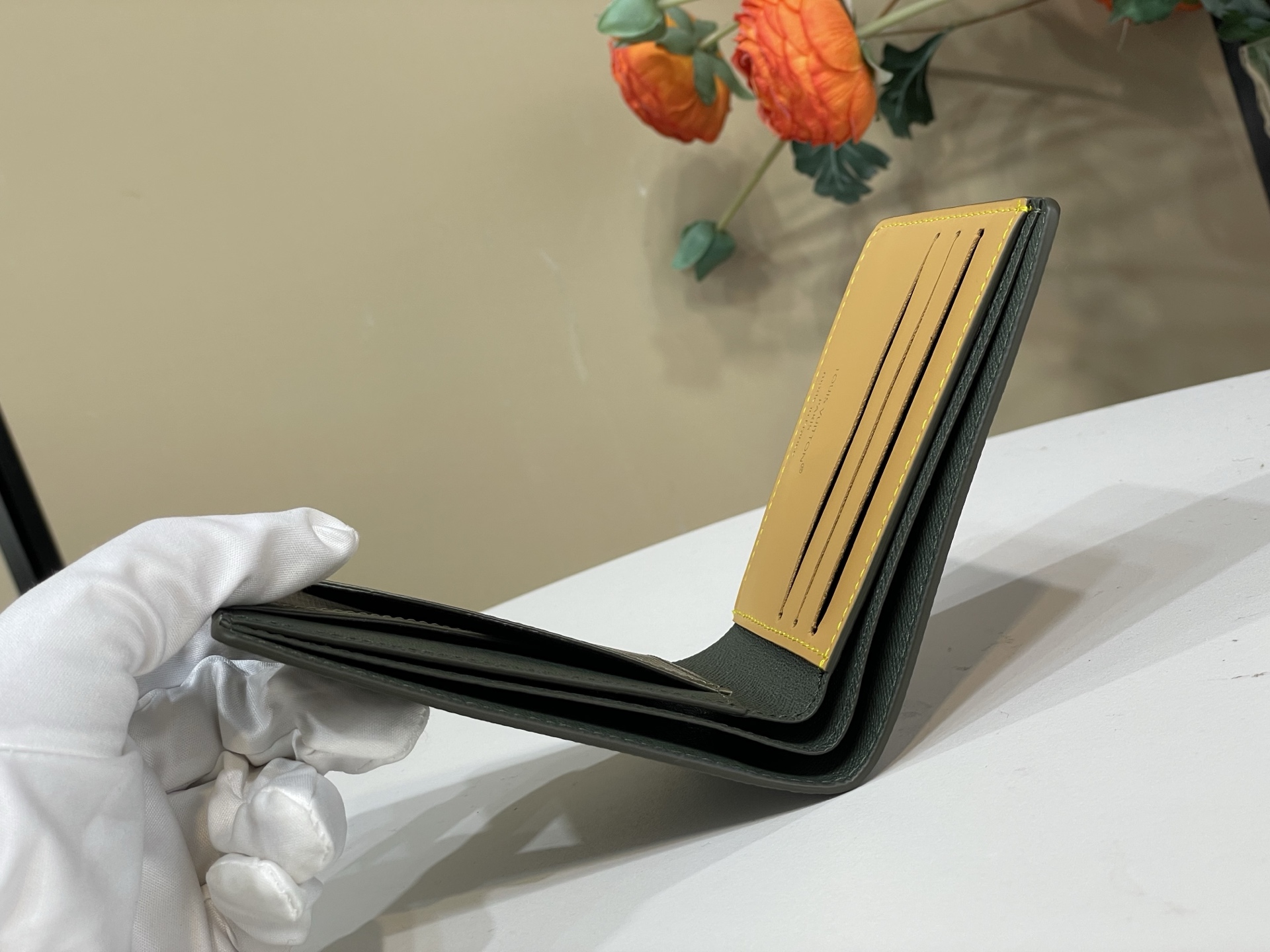 Louis Vuitton Basic Bag Canvas Green M-l-s