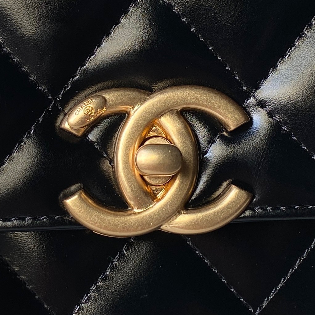 Chanel Male Basic Bag M-l-s