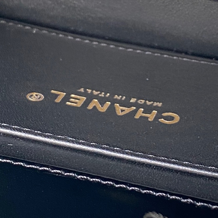 Chanel Male Basic Bag M-l-s