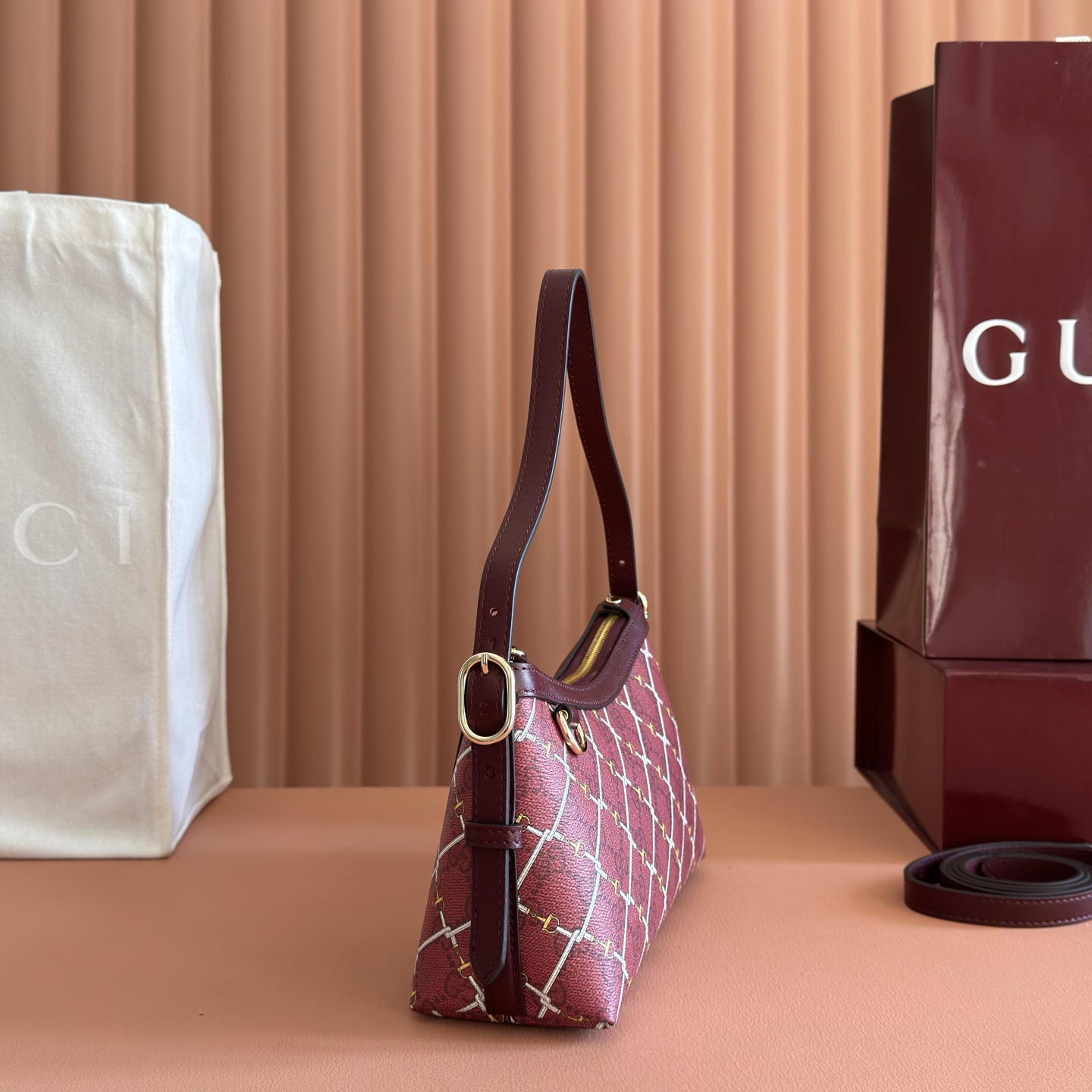 Gucci Shoulder Bag Gold M-l-s