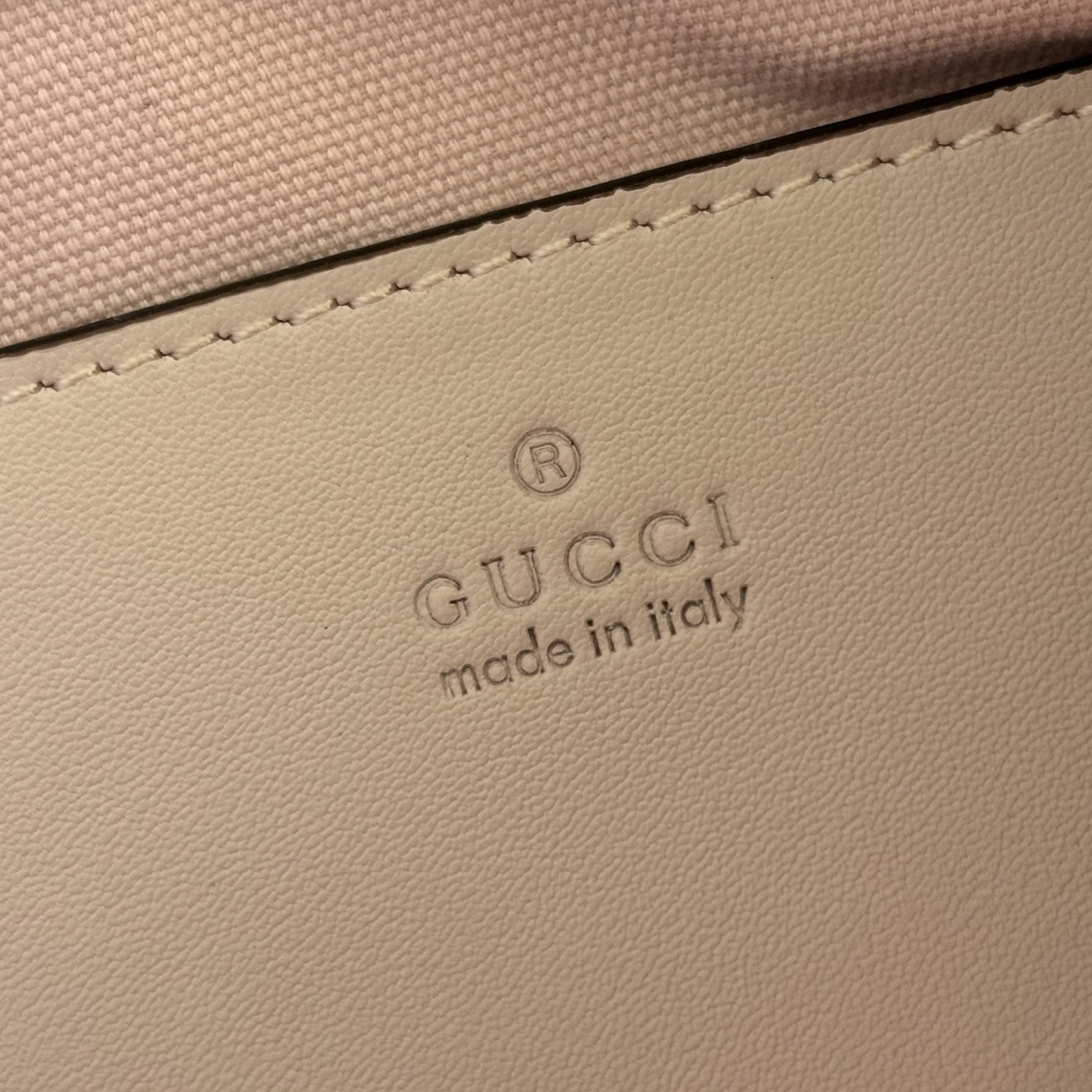 Gucci Shoulder Bag Gold M-l-s