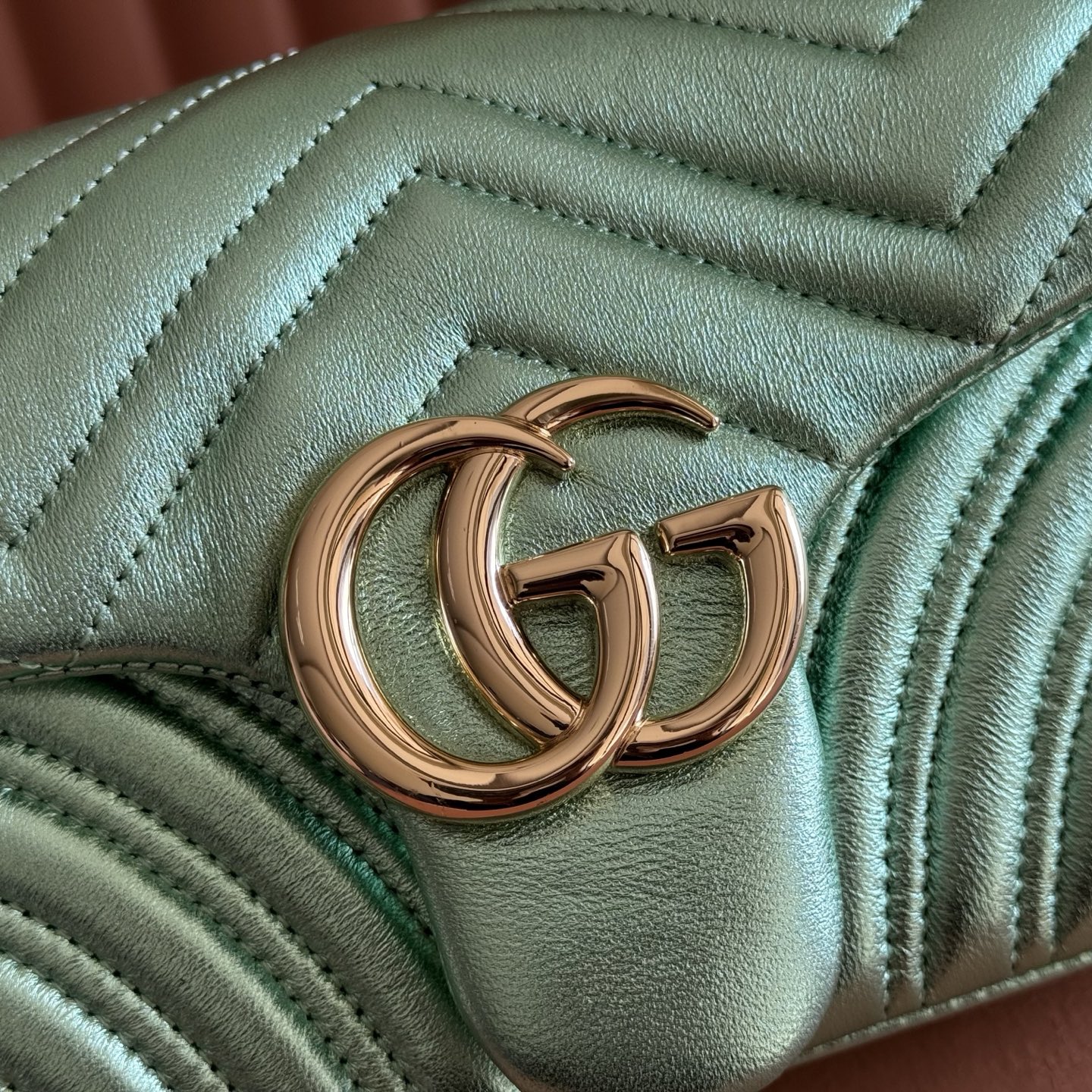 Gucci Basic Bag Sheepskin Silver M-l-s