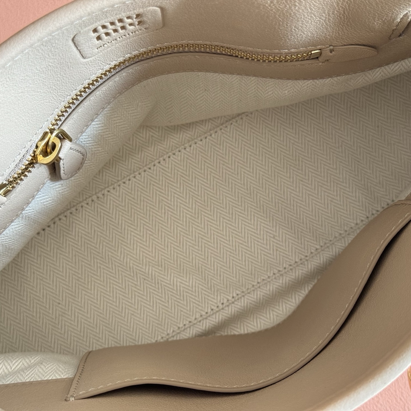 Miu Miu Basic Bag Gold M-10cm