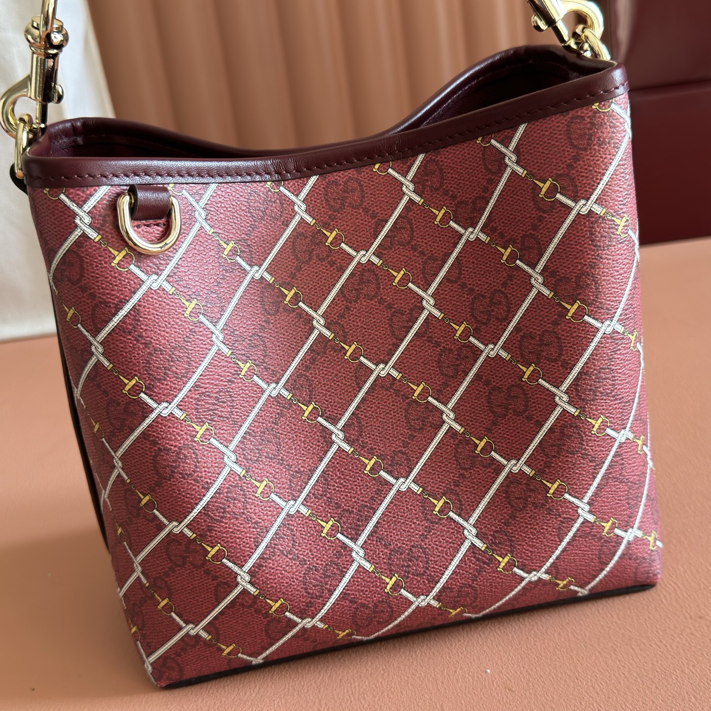 Gucci Bucket Bag Gold M-l