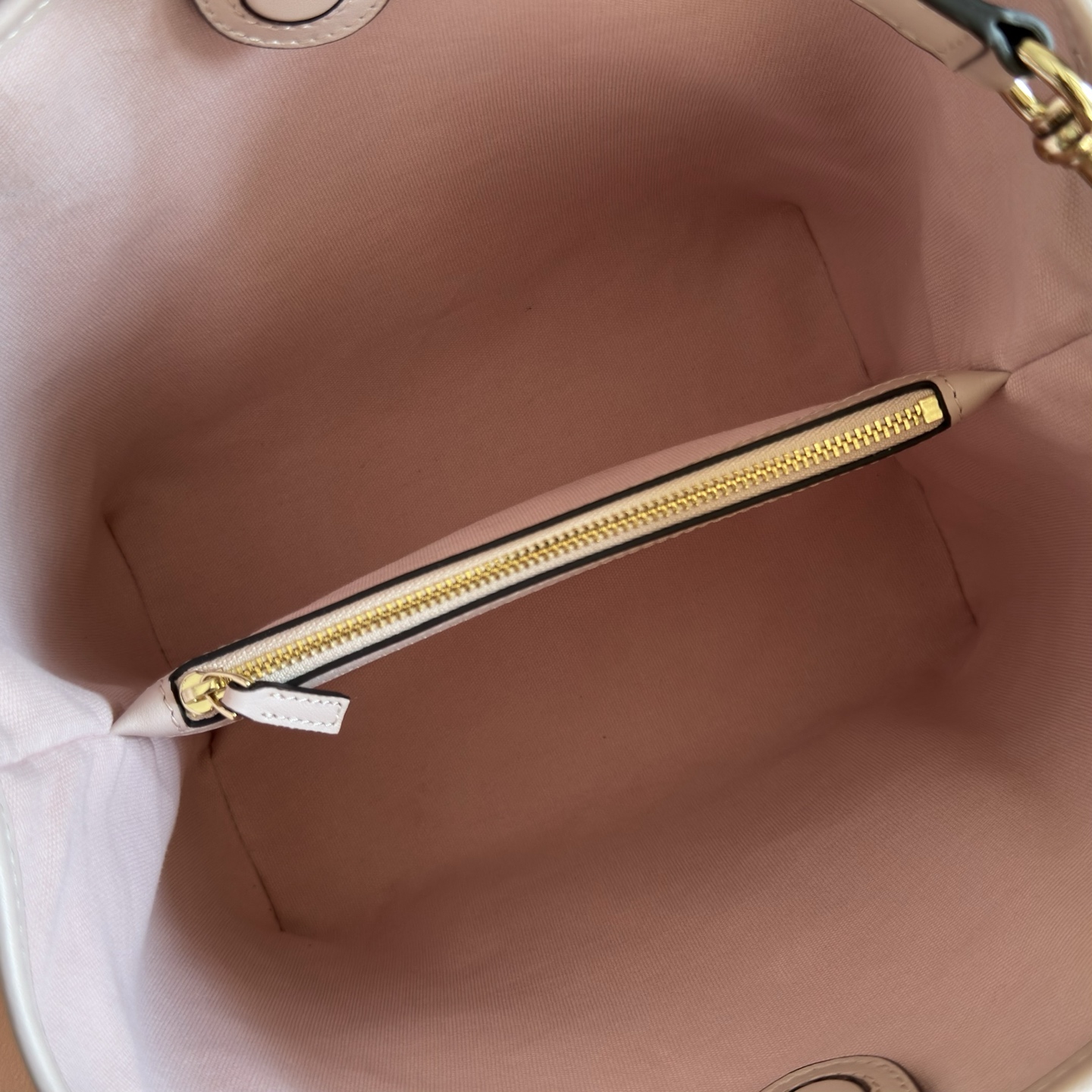 Gucci Bucket Bag Gold M-l