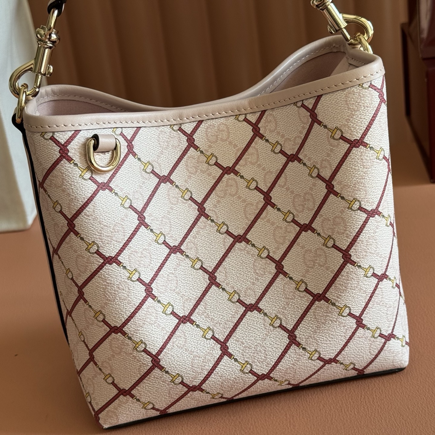 Gucci Bucket Bag Gold M-l