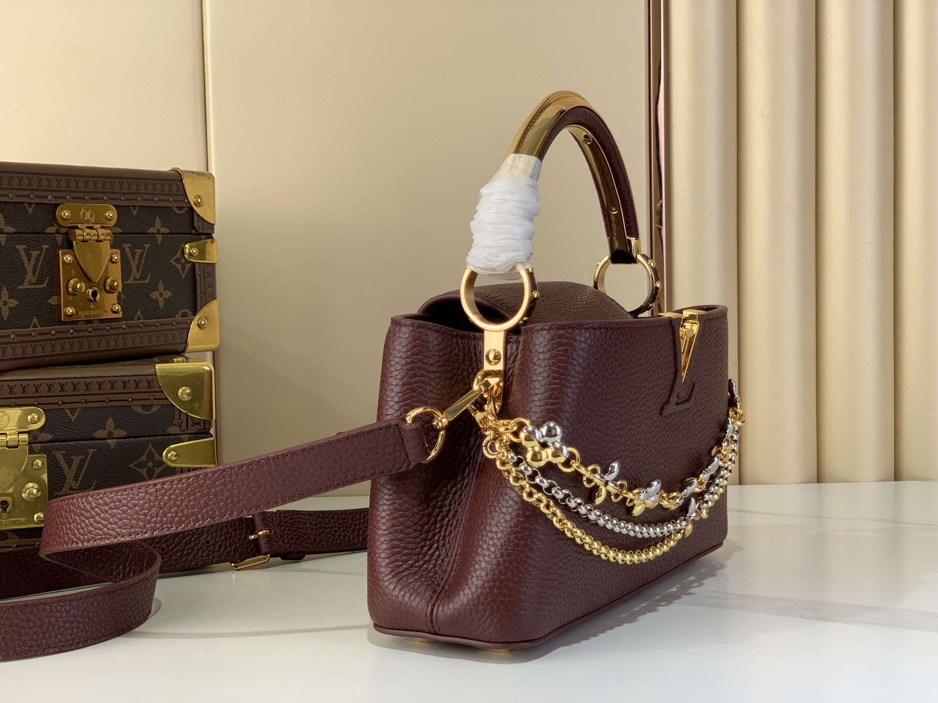 Louis Vuitton Basic Bag M-l-s