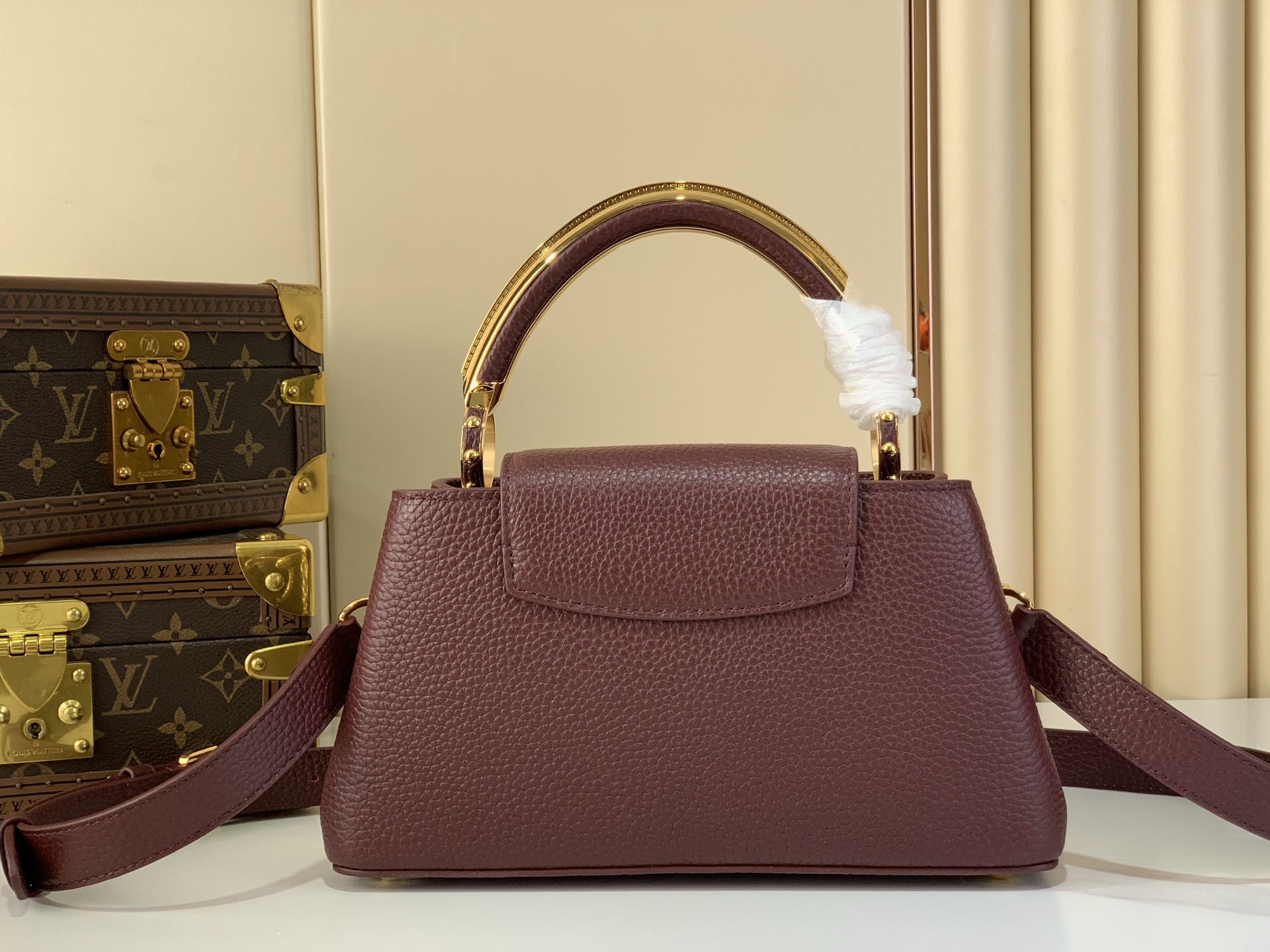 Louis Vuitton Basic Bag M-l-s