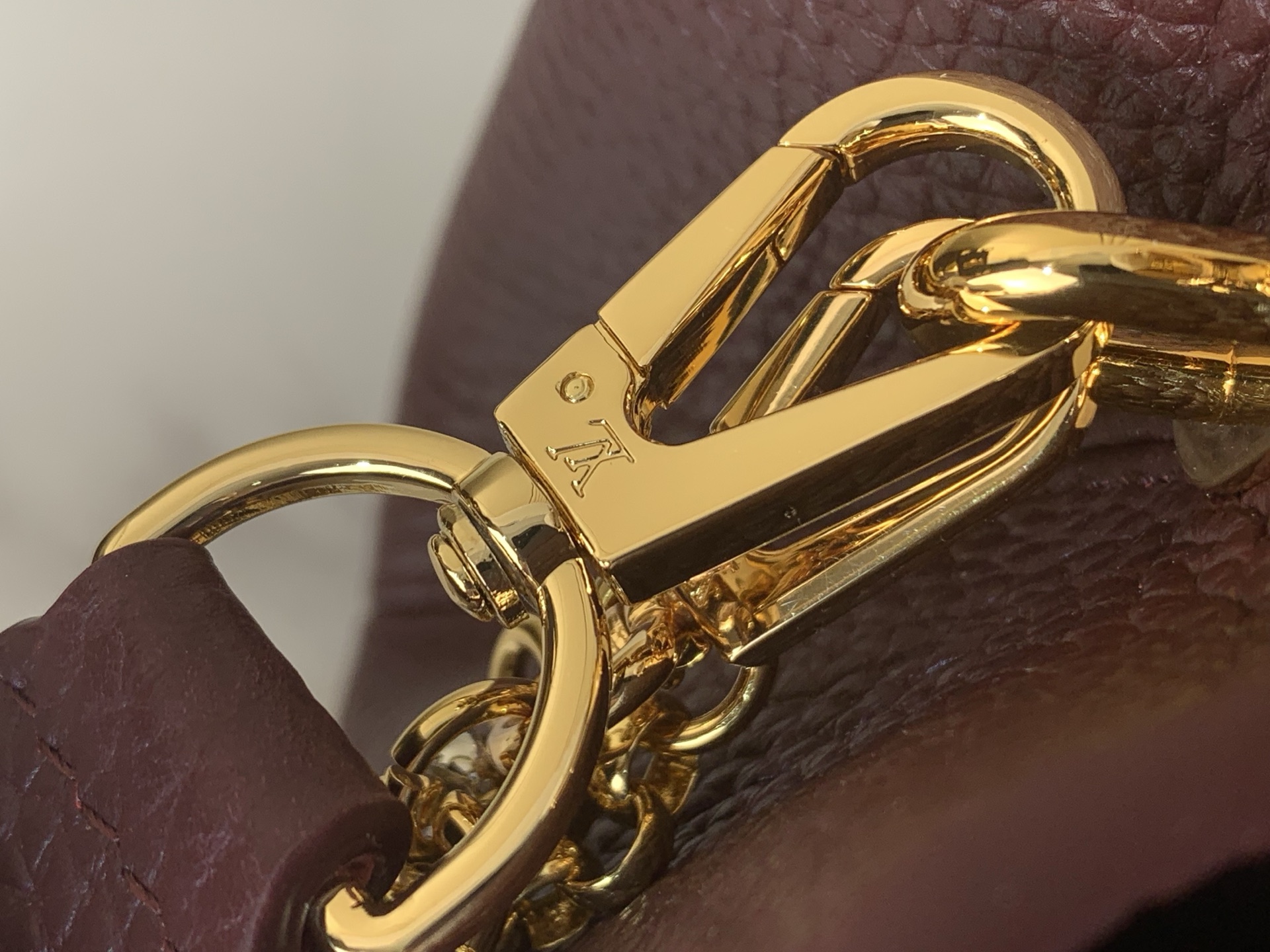 Louis Vuitton Basic Bag M-l-s