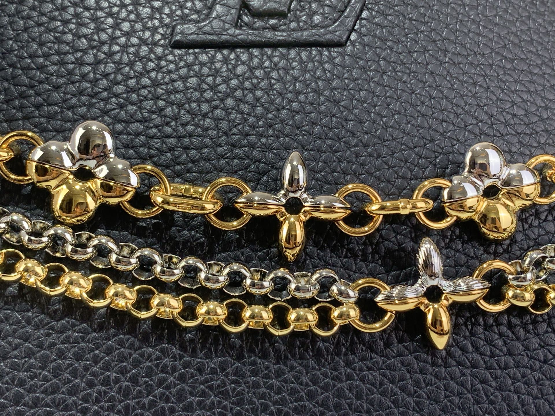 Louis Vuitton Basic Bag Black M-l-s