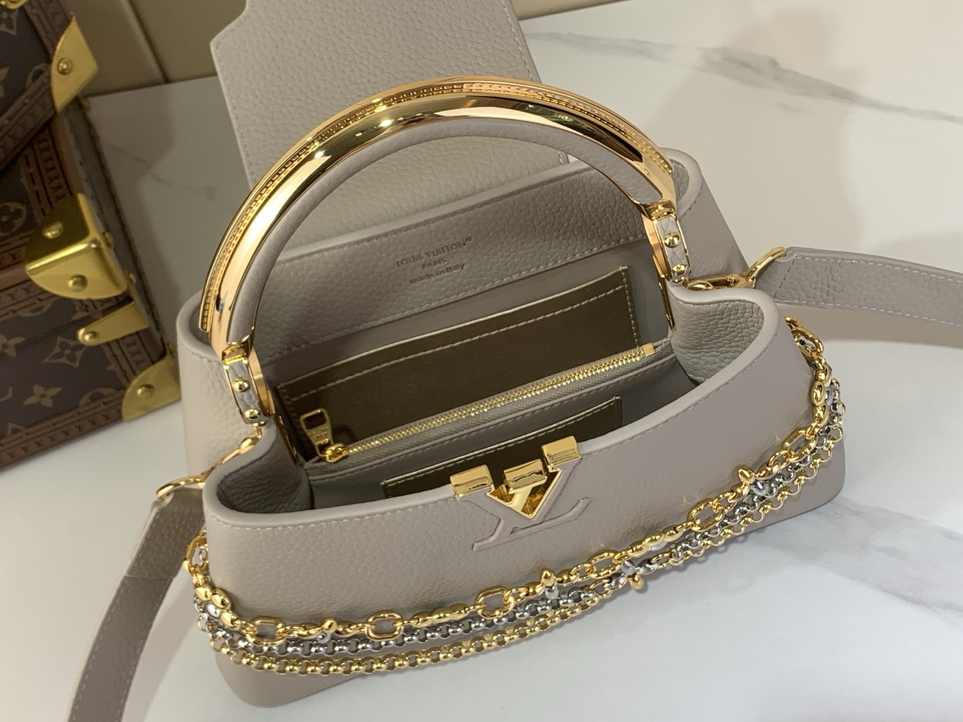 Louis Vuitton Basic Bag Gray M-l-s