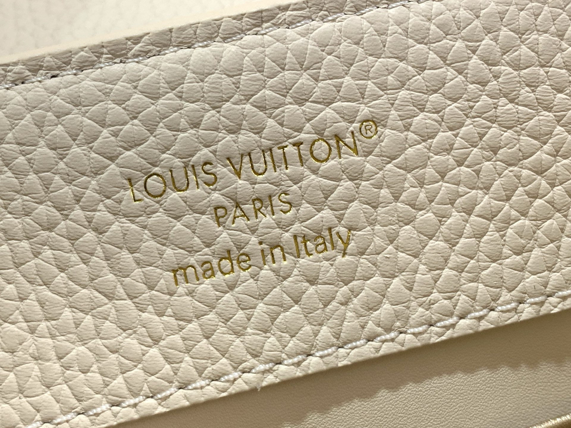 Louis Vuitton Basic Bag White M-l-s