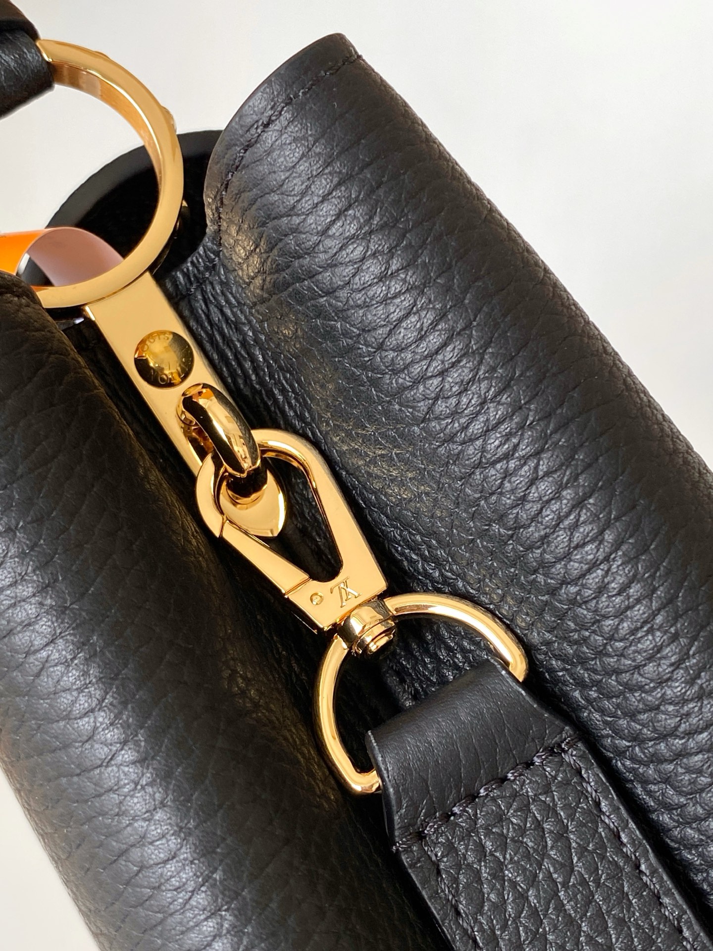 Louis Vuitton Basic Bag Cow Leather Black M-l-s