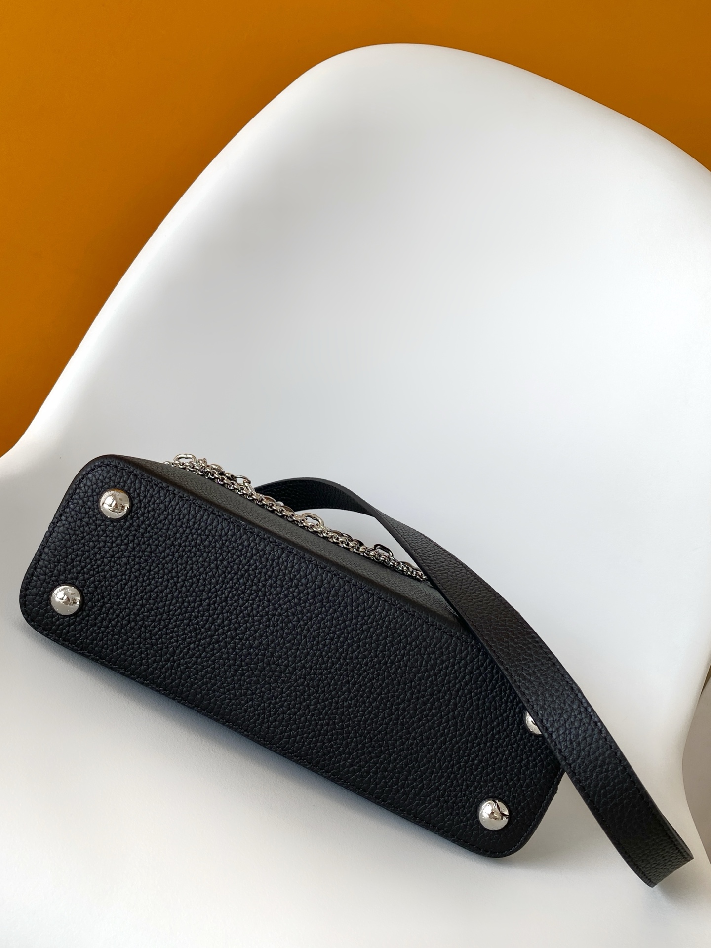 Louis Vuitton Basic Bag Cow Leather Black M-l-s