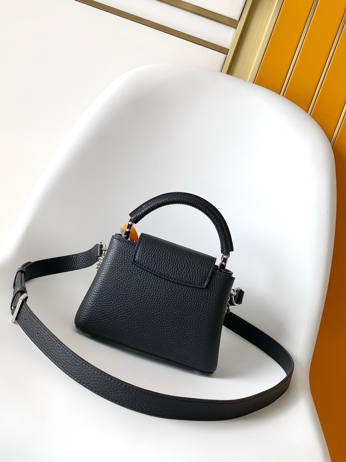 Louis Vuitton Basic Bag Cow Leather Black M-l-s