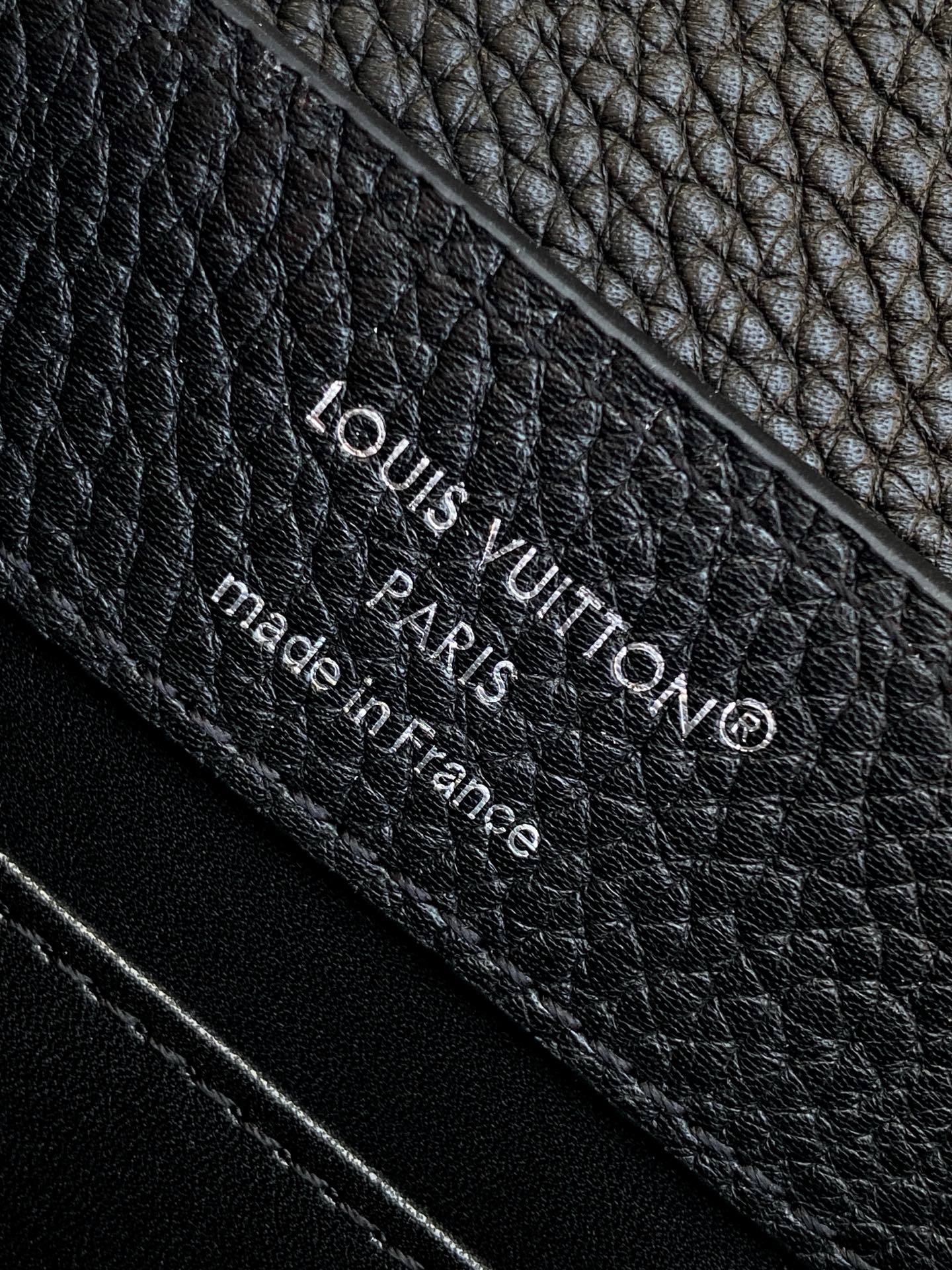 Louis Vuitton Basic Bag Cow Leather Black M-l-s