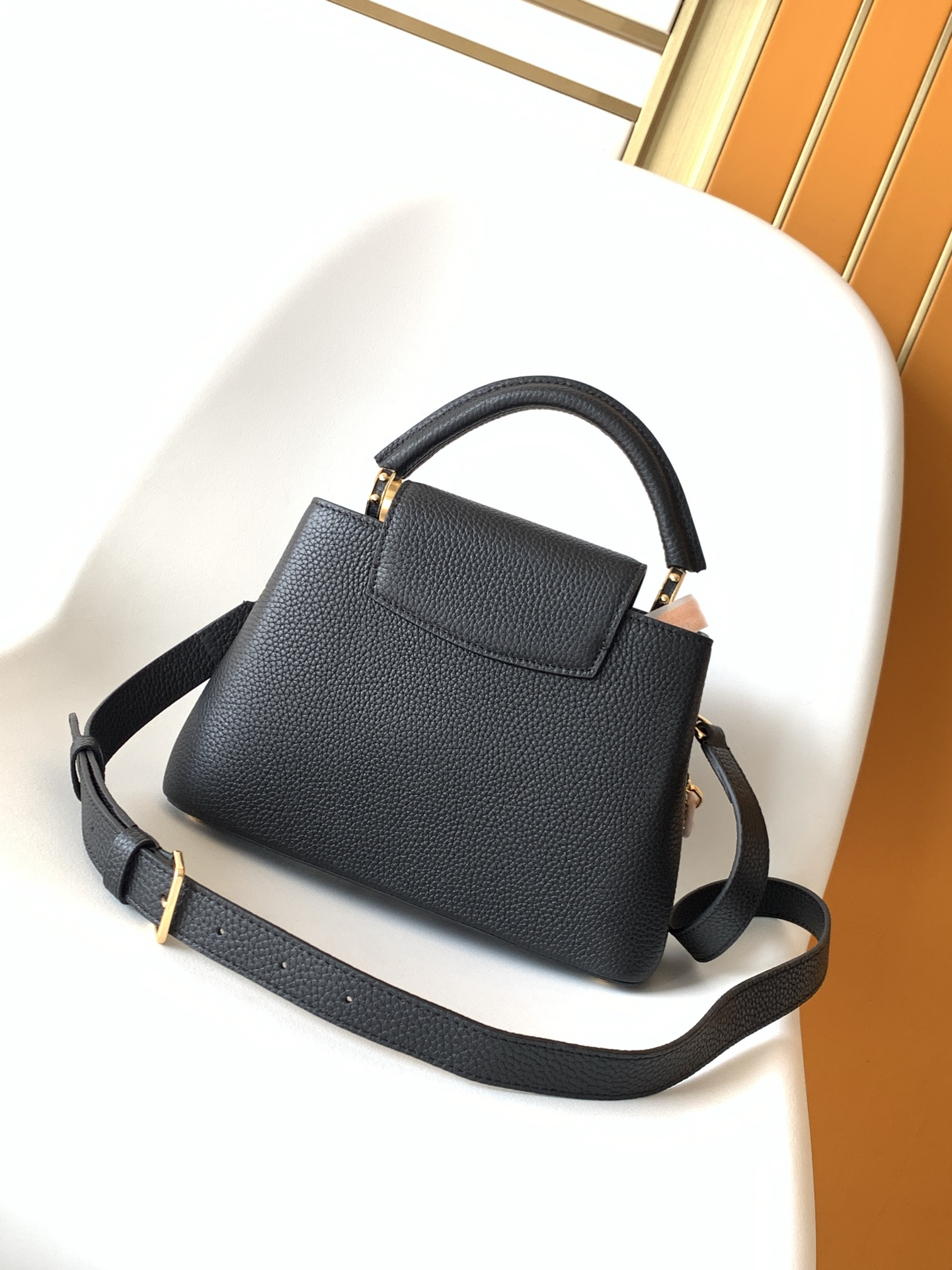 Louis Vuitton Basic Bag Cow Leather Black M-l-s