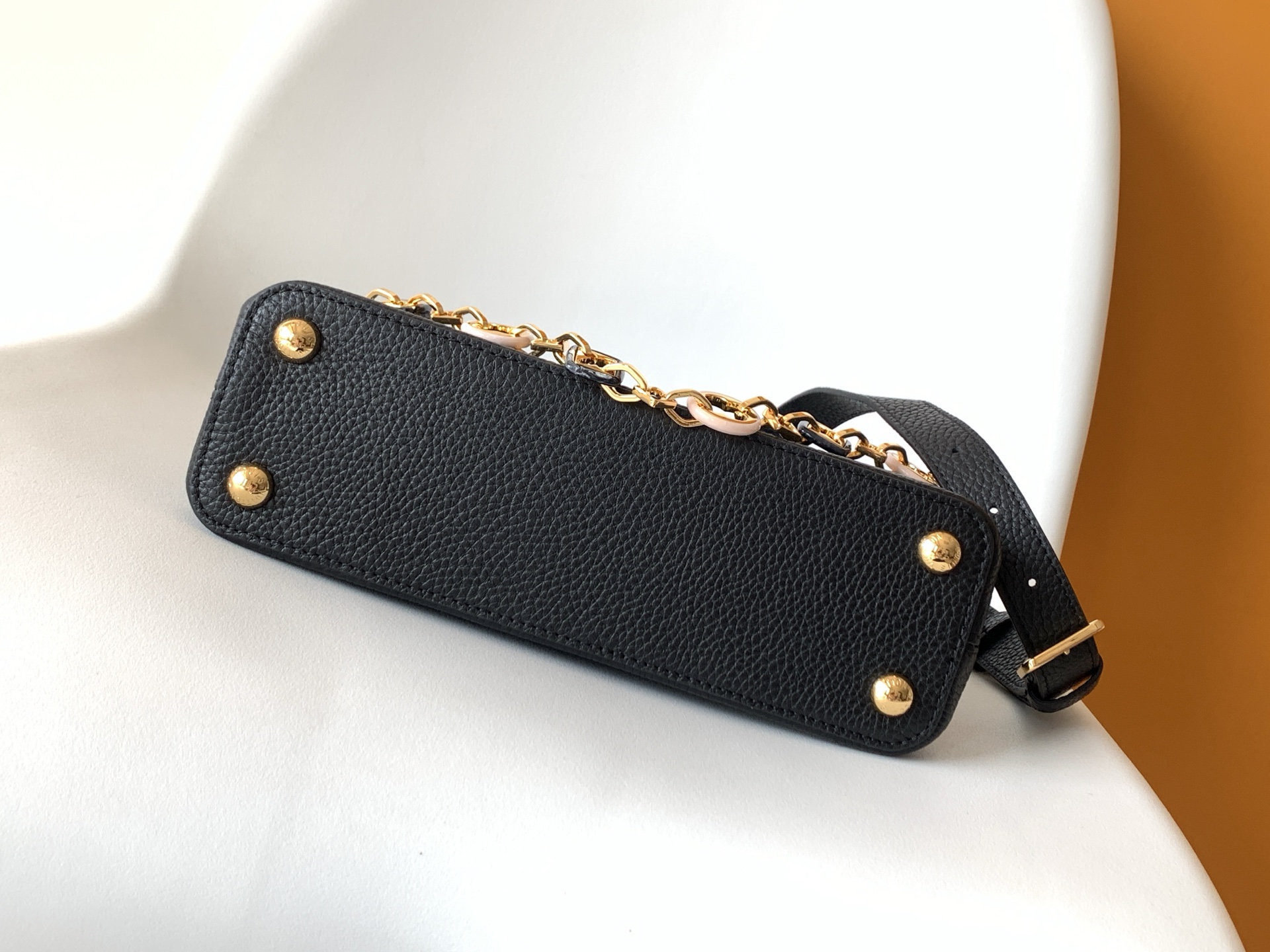 Louis Vuitton Basic Bag Cow Leather Black M-l-s