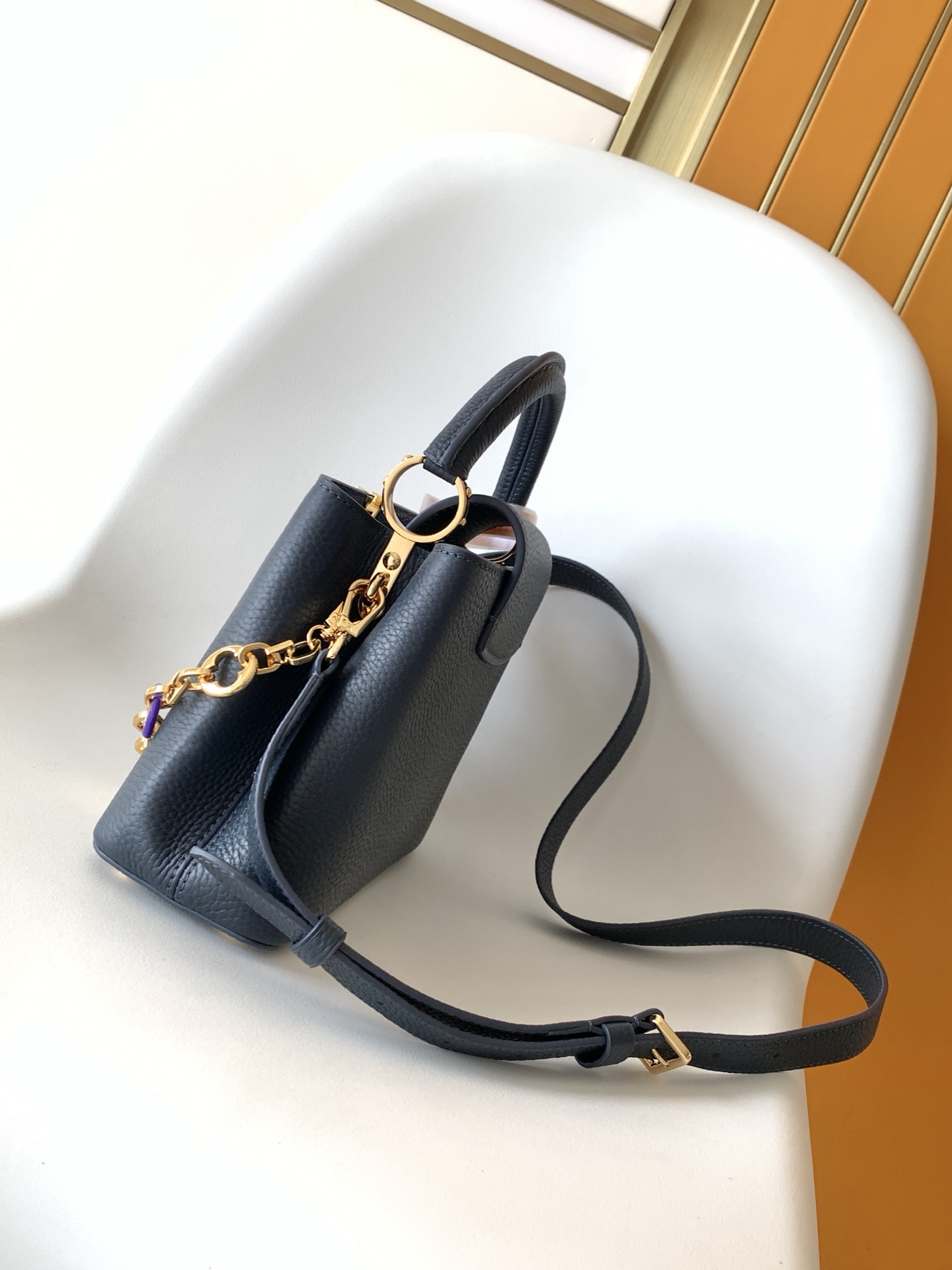 Louis Vuitton Basic Bag Cow Leather Black M-l-s