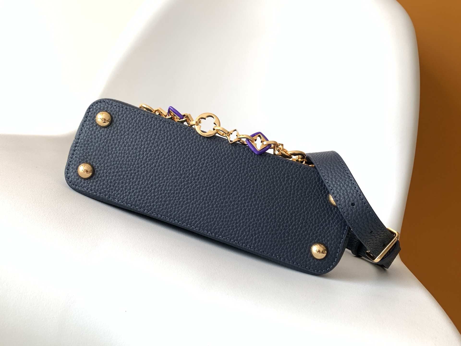 Louis Vuitton Basic Bag Cow Leather Black M-l-s