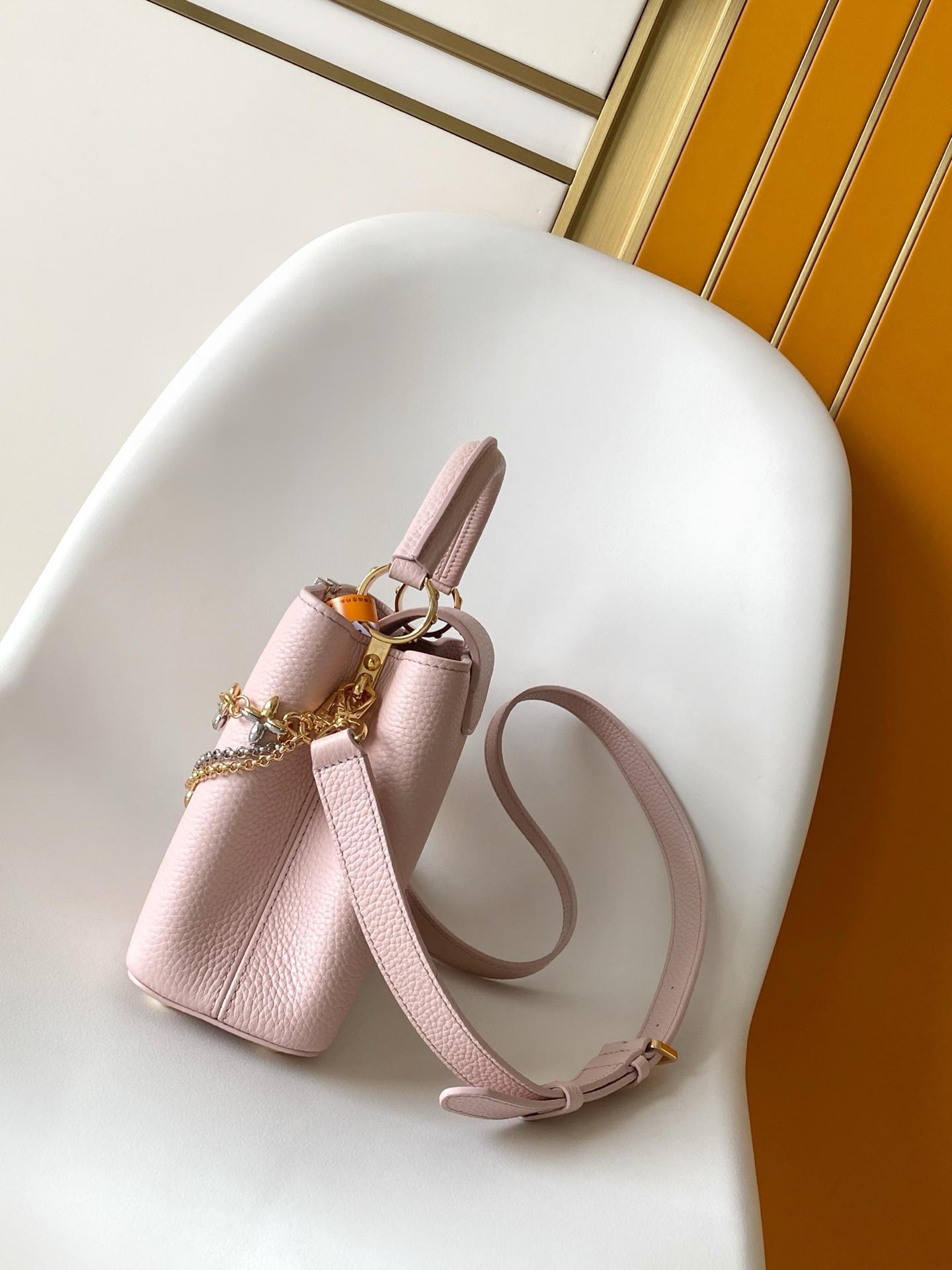 Louis Vuitton Basic Bag Cow Leather Black M-l-s