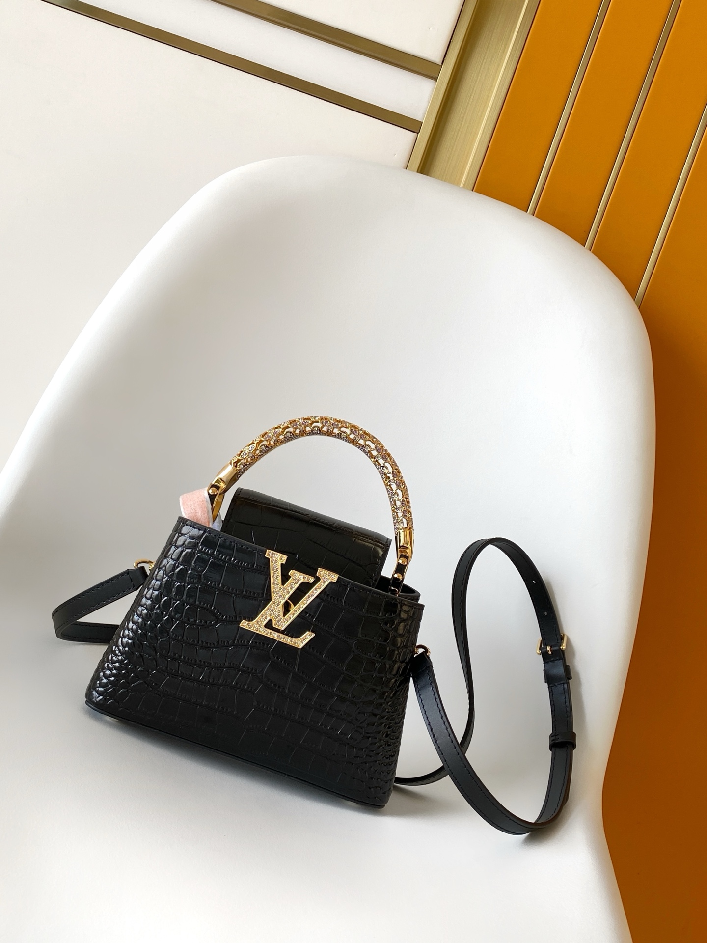 Louis Vuitton Basic Bag Cow Leather Black M-l-s