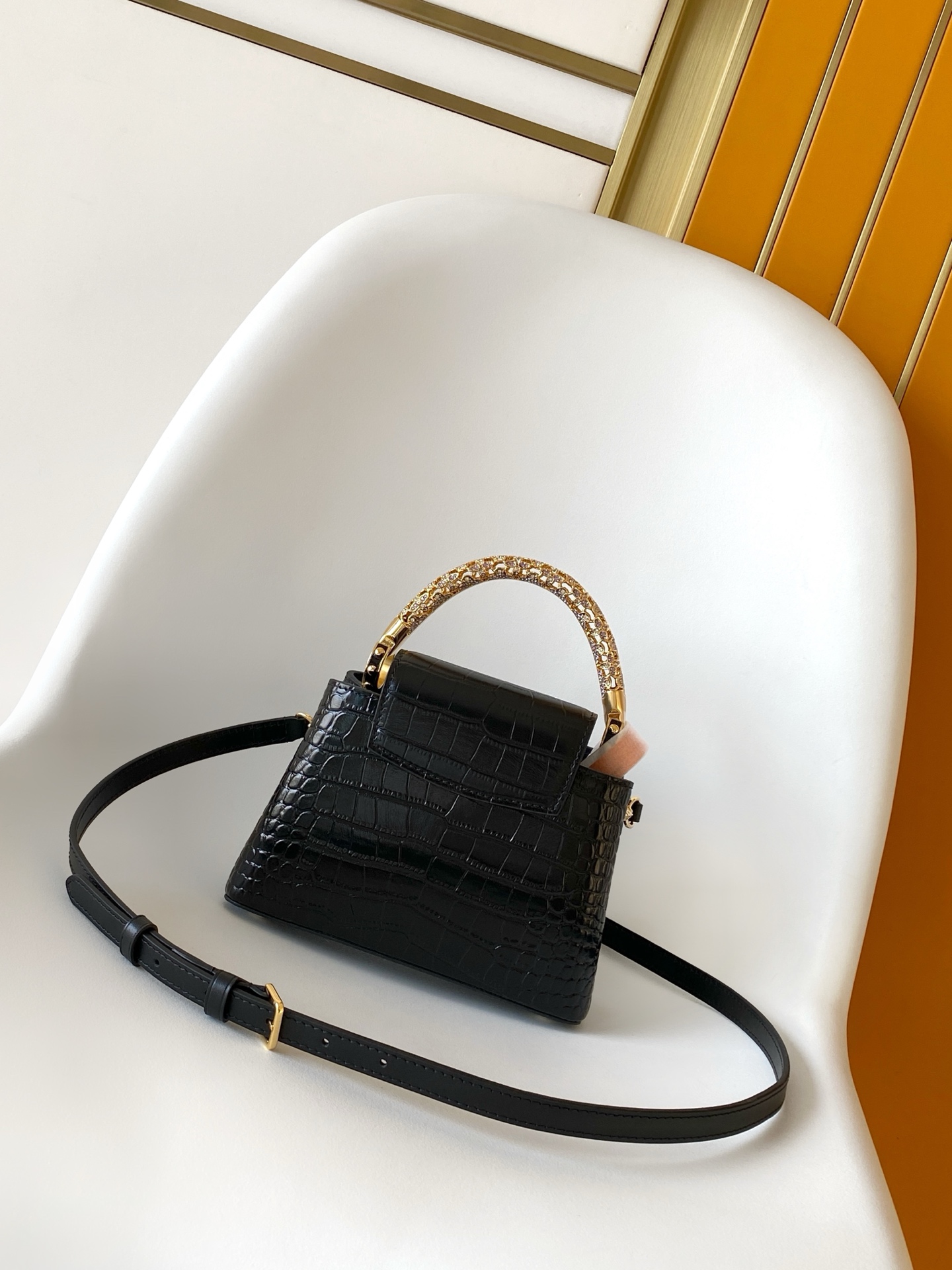 Louis Vuitton Basic Bag Cow Leather Black M-l-s