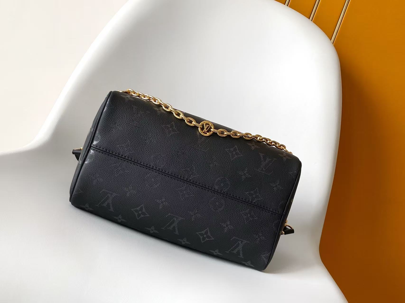 Louis Vuitton Basic Bag Cow Leather Black M-l-s