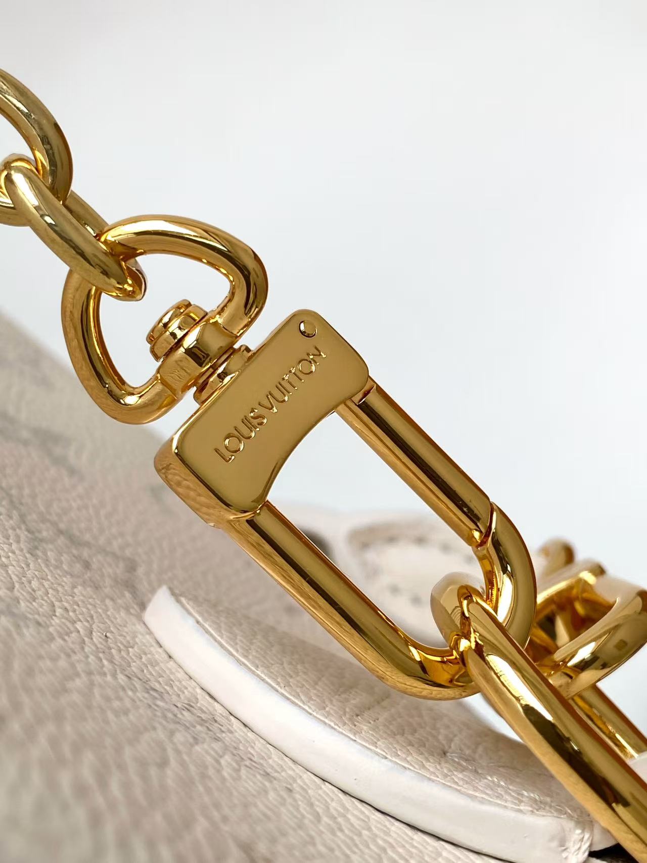 Louis Vuitton Basic Bag Cow Leather Black M-l-s