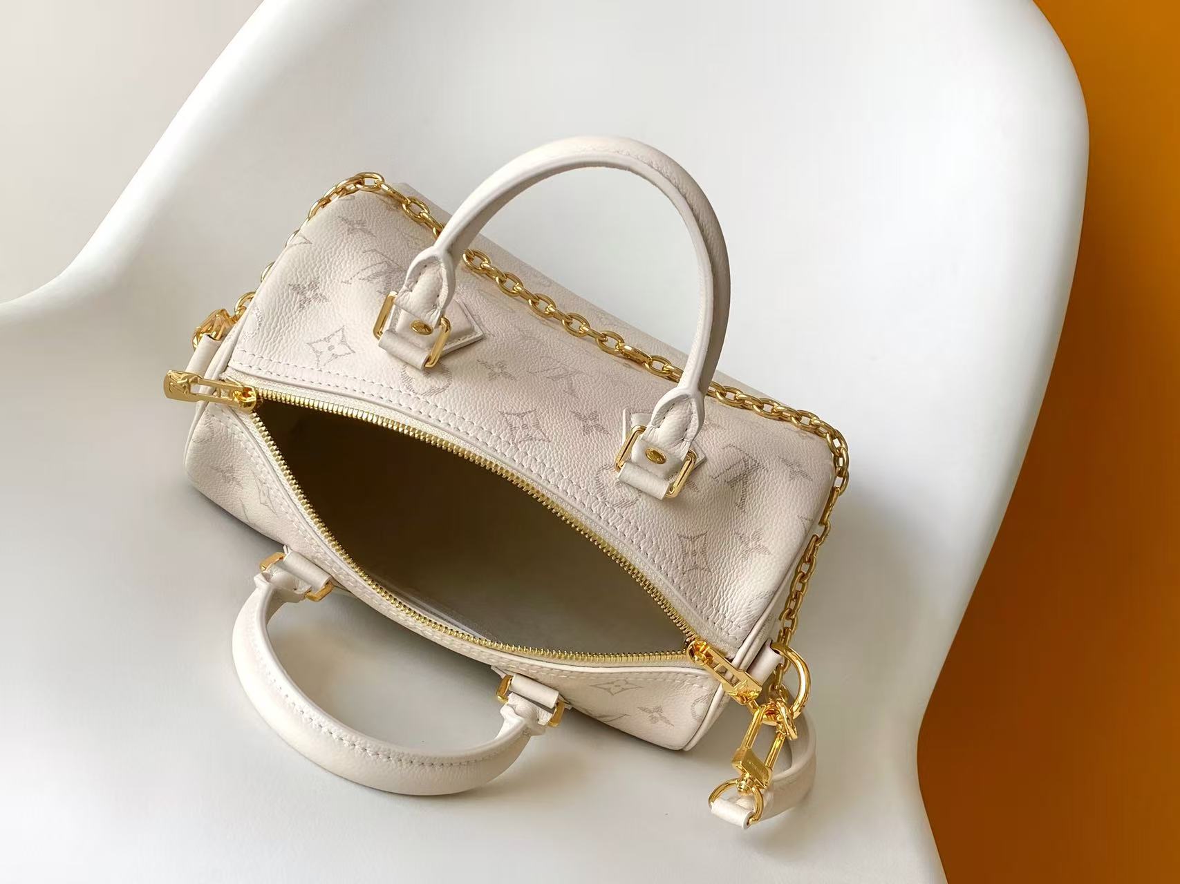 Louis Vuitton Basic Bag Cow Leather Black M-l-s