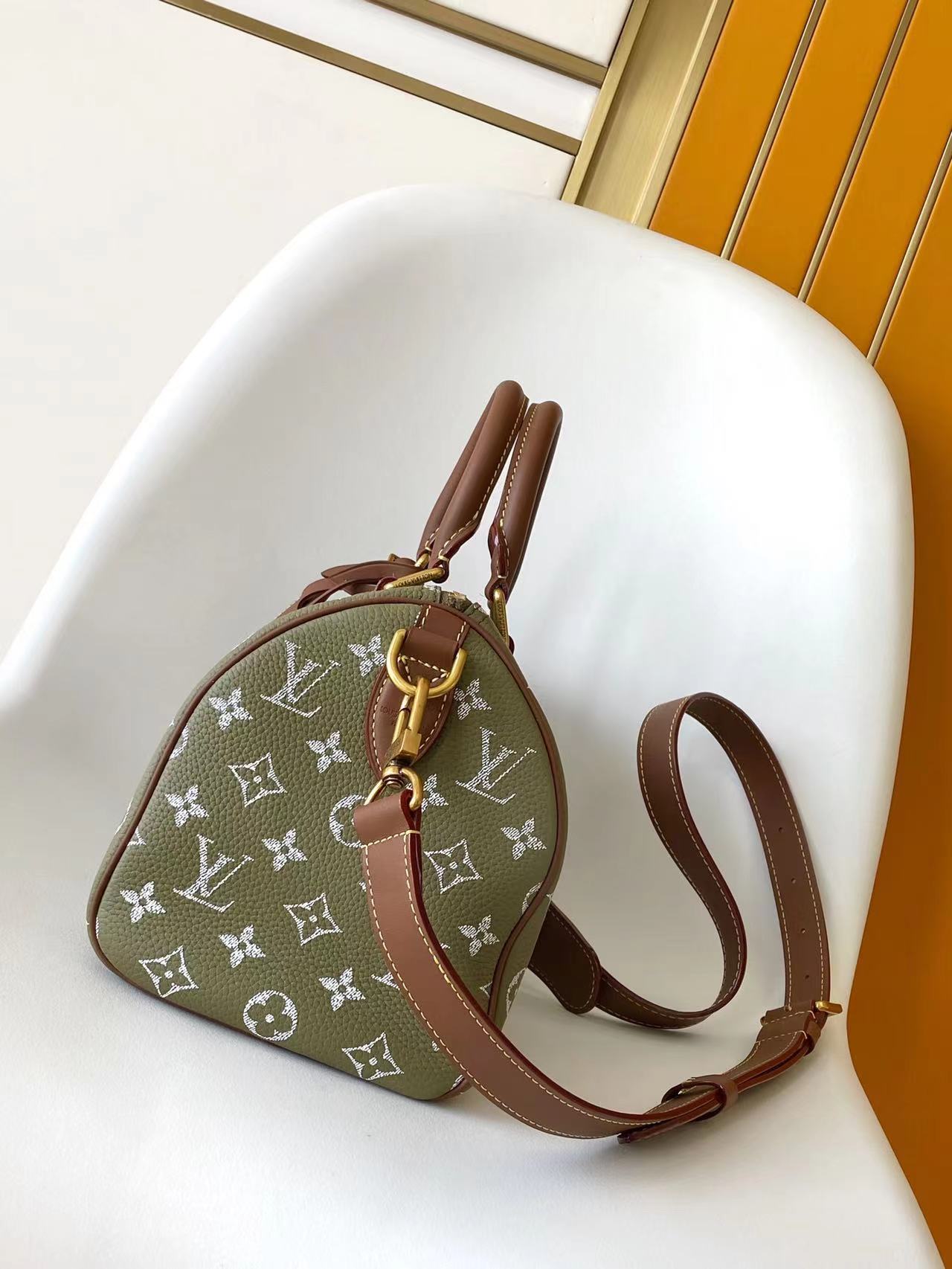 Louis Vuitton Basic Bag Cow Leather Gold 15cm-m-l-s