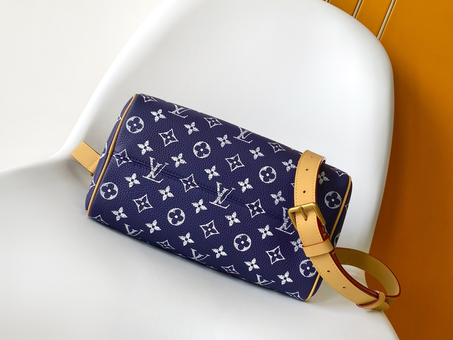 Louis Vuitton Basic Bag Cow Leather Blue 15cm-m-l-s