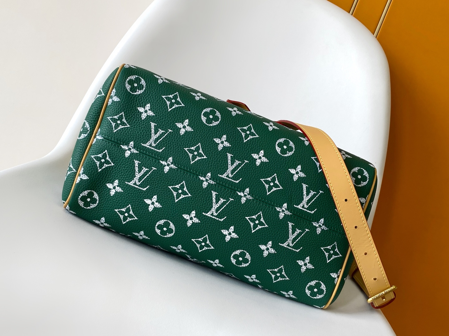 Louis Vuitton Basic Bag Cow Leather Black M-l-s