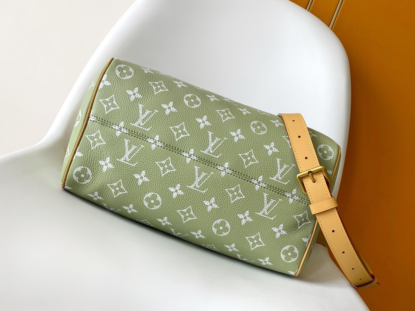 Louis Vuitton Basic Bag Cow Leather Black M-l-s