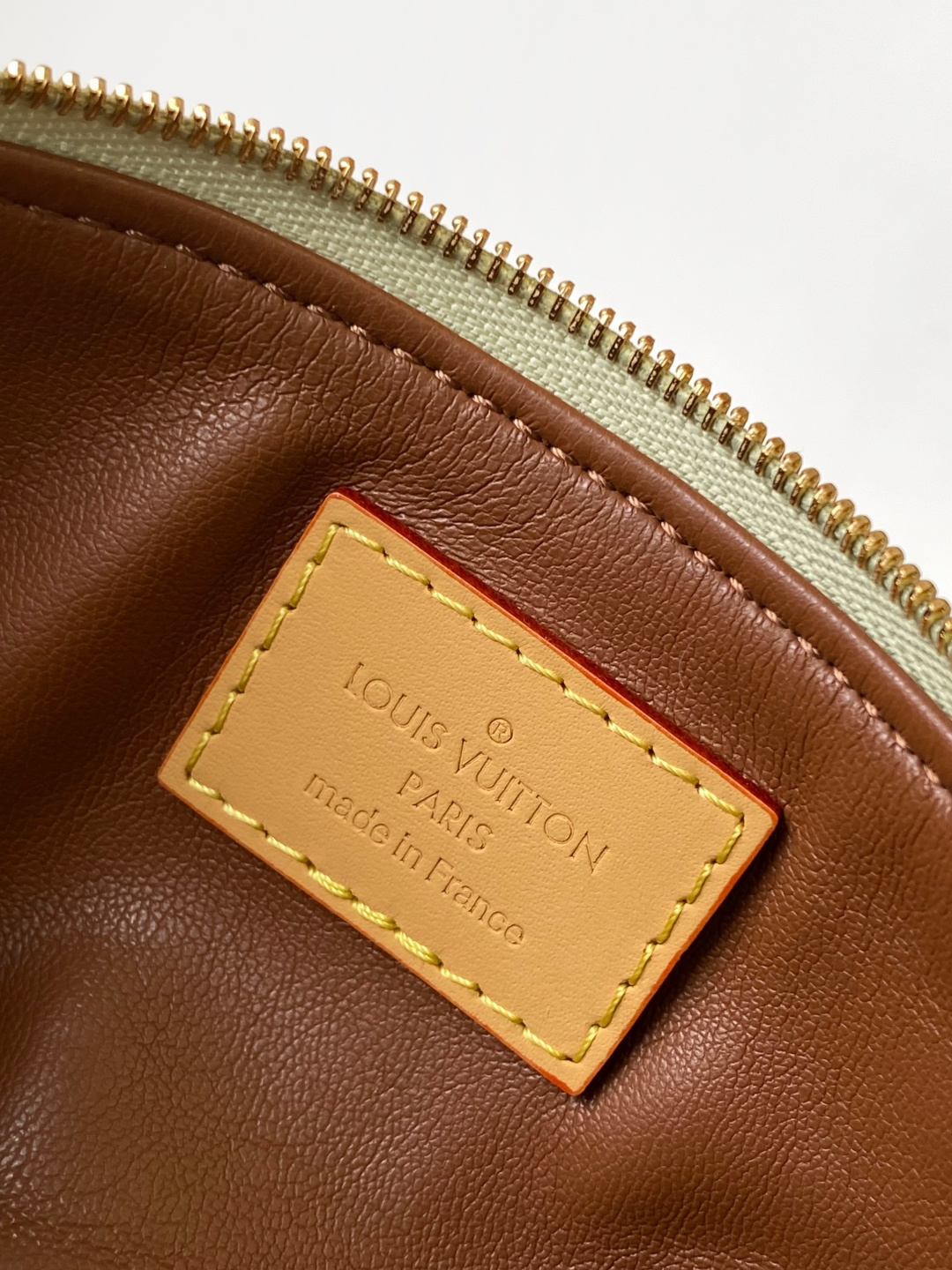 Louis Vuitton Basic Bag Cow Leather Black M-l-s