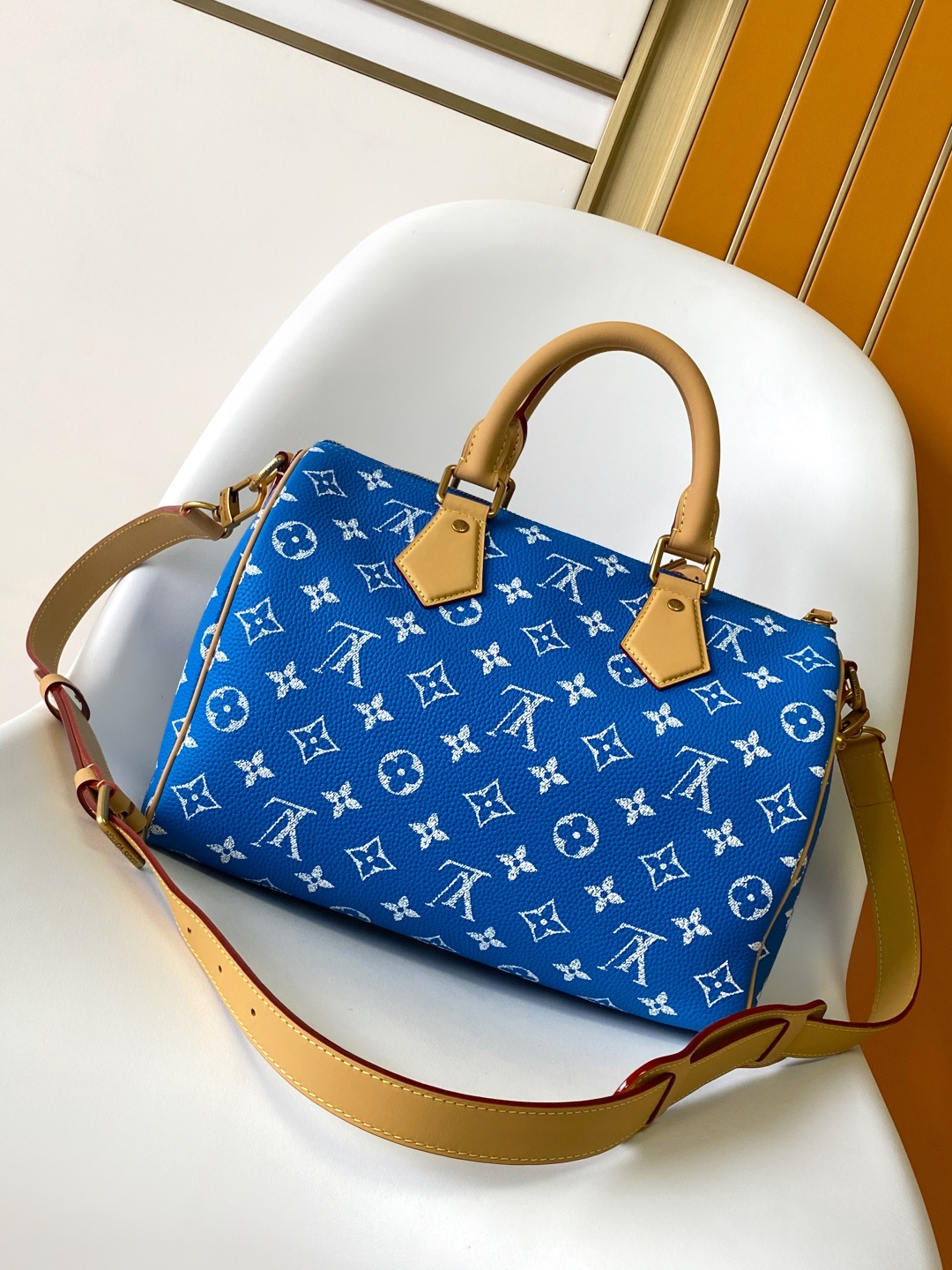 Louis Vuitton Basic Bag Cow Leather Black M-l-s