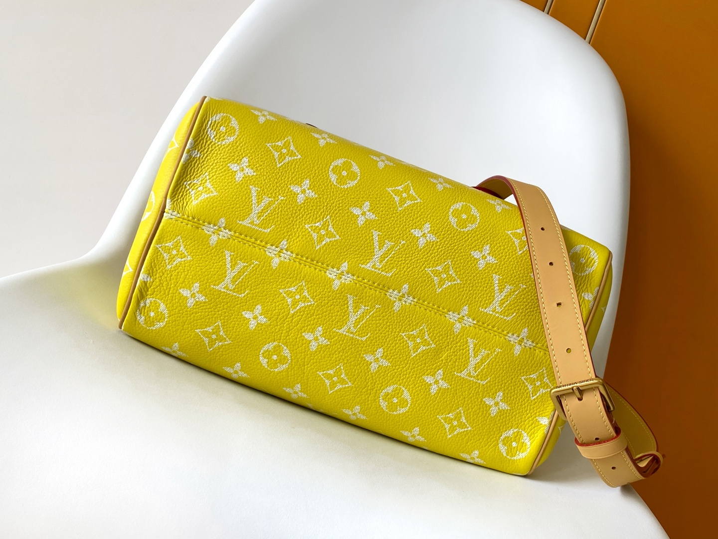 Louis Vuitton Basic Bag Cow Leather Black M-l-s