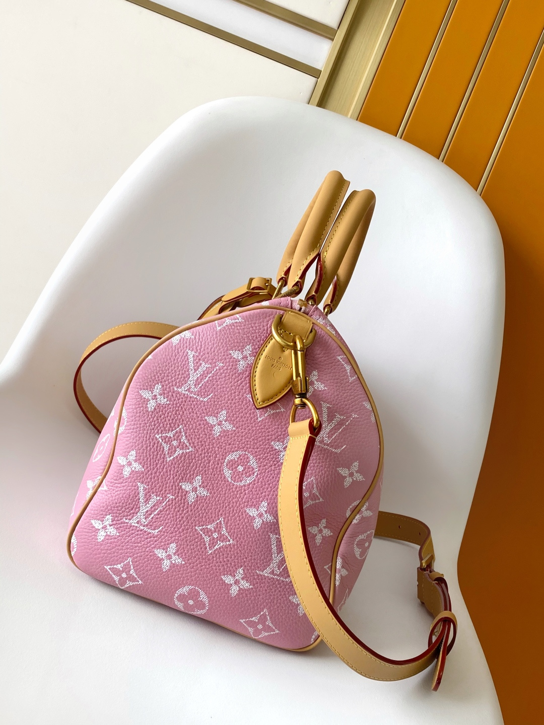 Louis Vuitton Basic Bag Cow Leather Black M-l-s