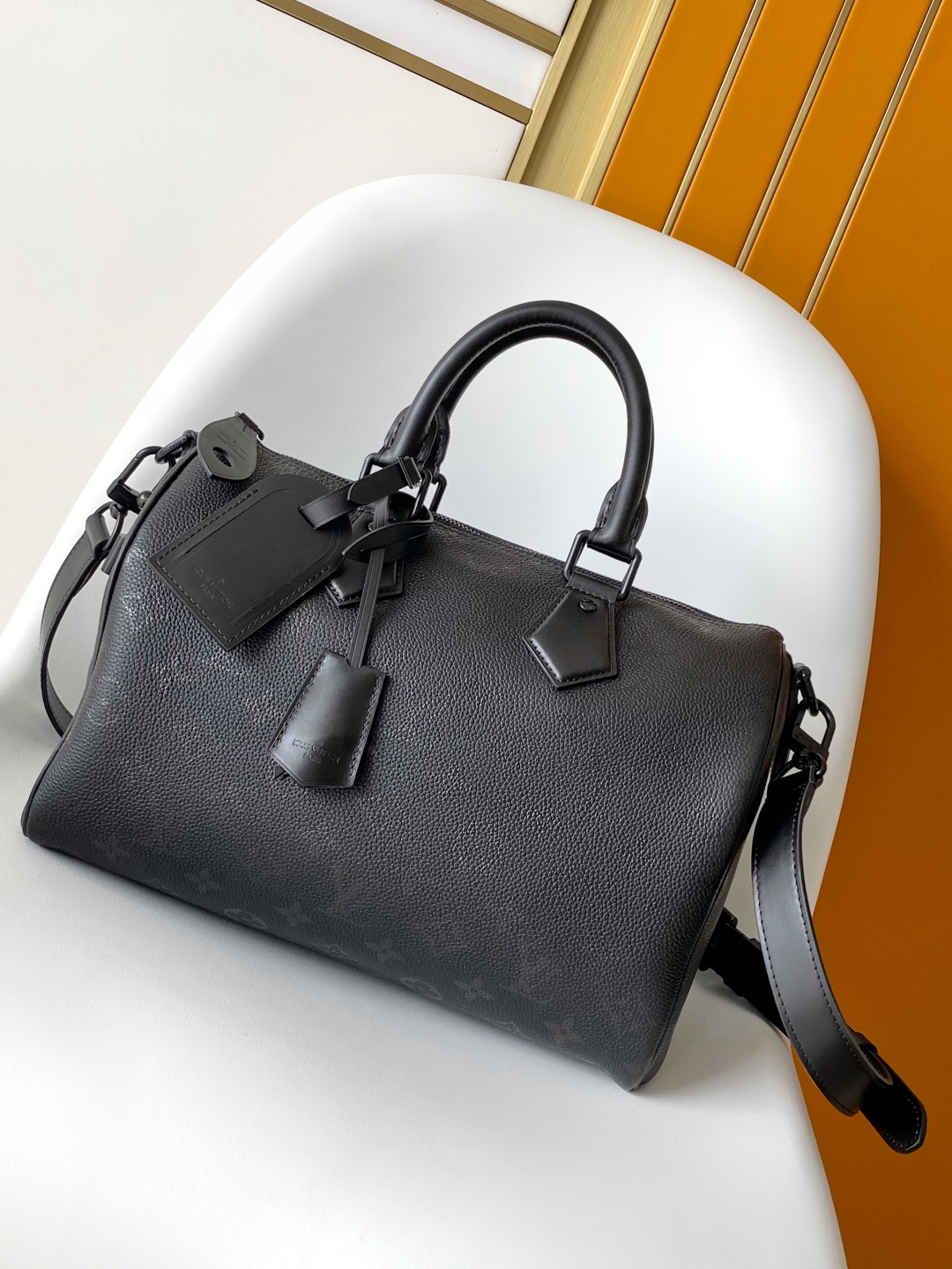 Louis Vuitton Basic Bag Cow Leather Black M-l-s