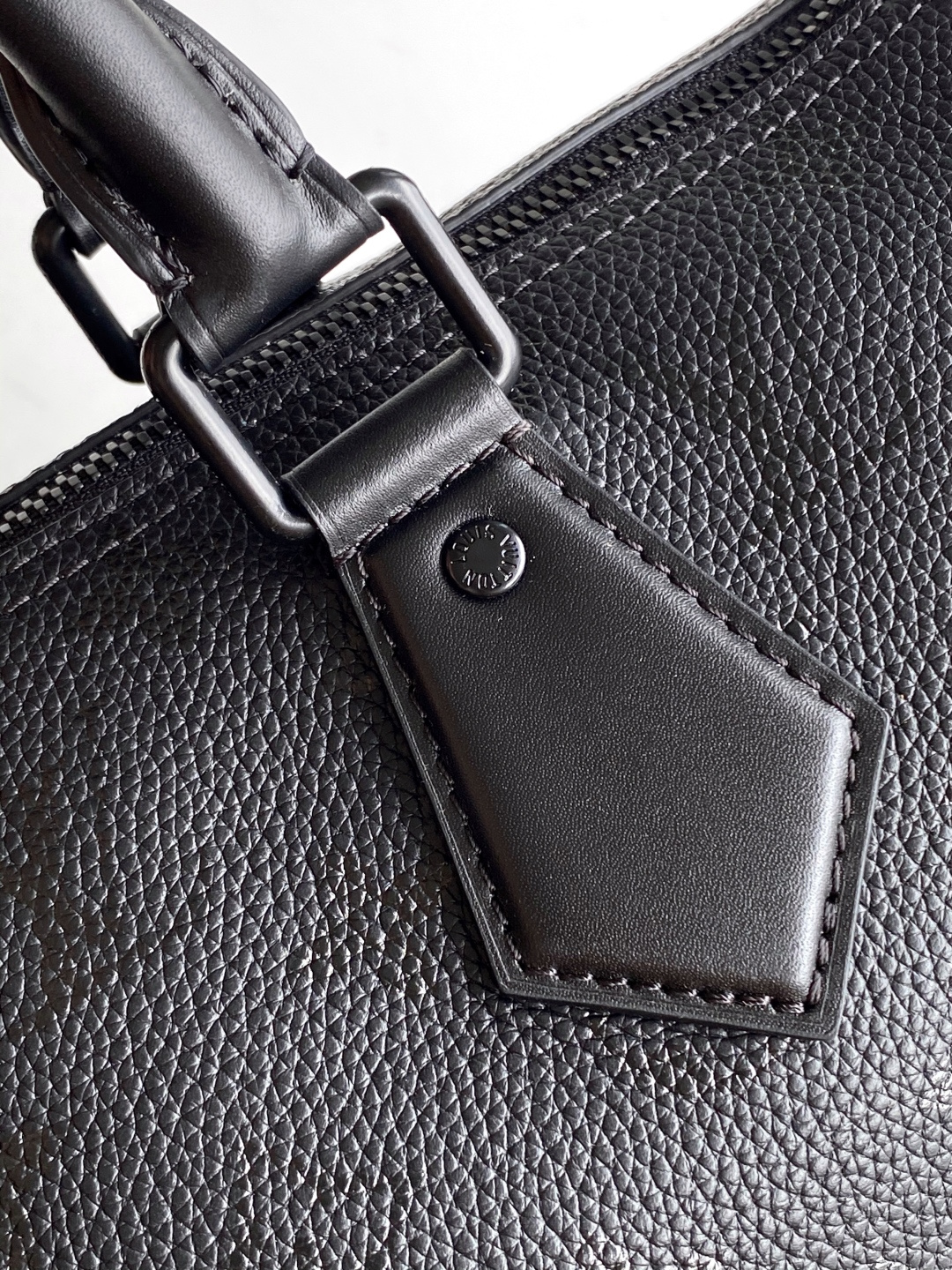 Louis Vuitton Basic Bag Cow Leather Black M-l-s