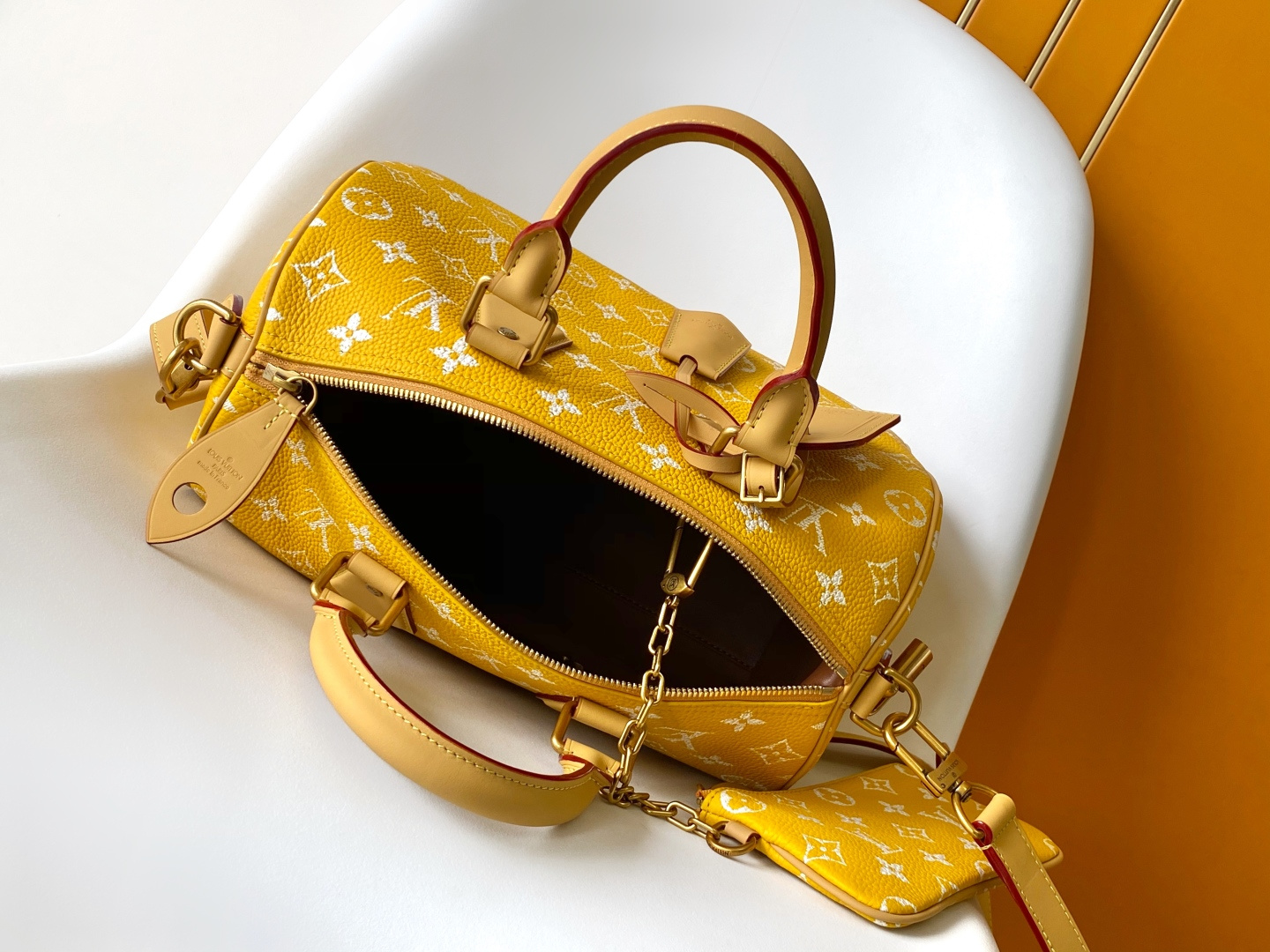 Louis Vuitton Basic Bag Cow Leather Black M-l-s