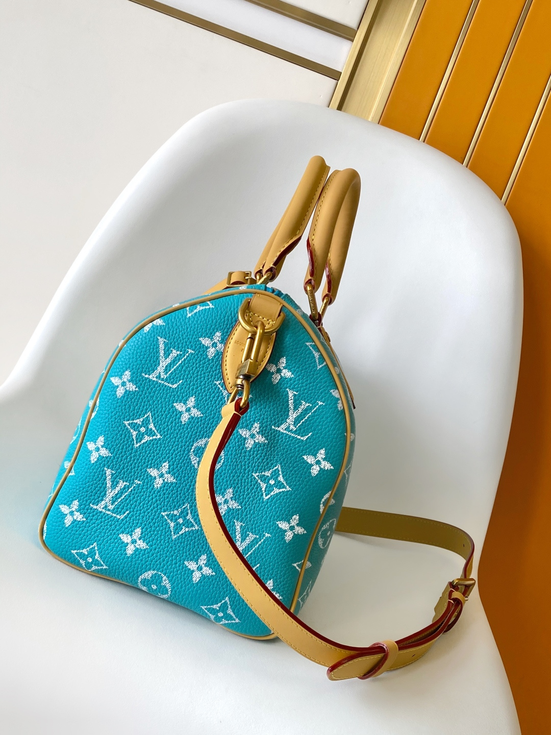 Louis Vuitton Basic Bag Cow Leather Black M-l-s