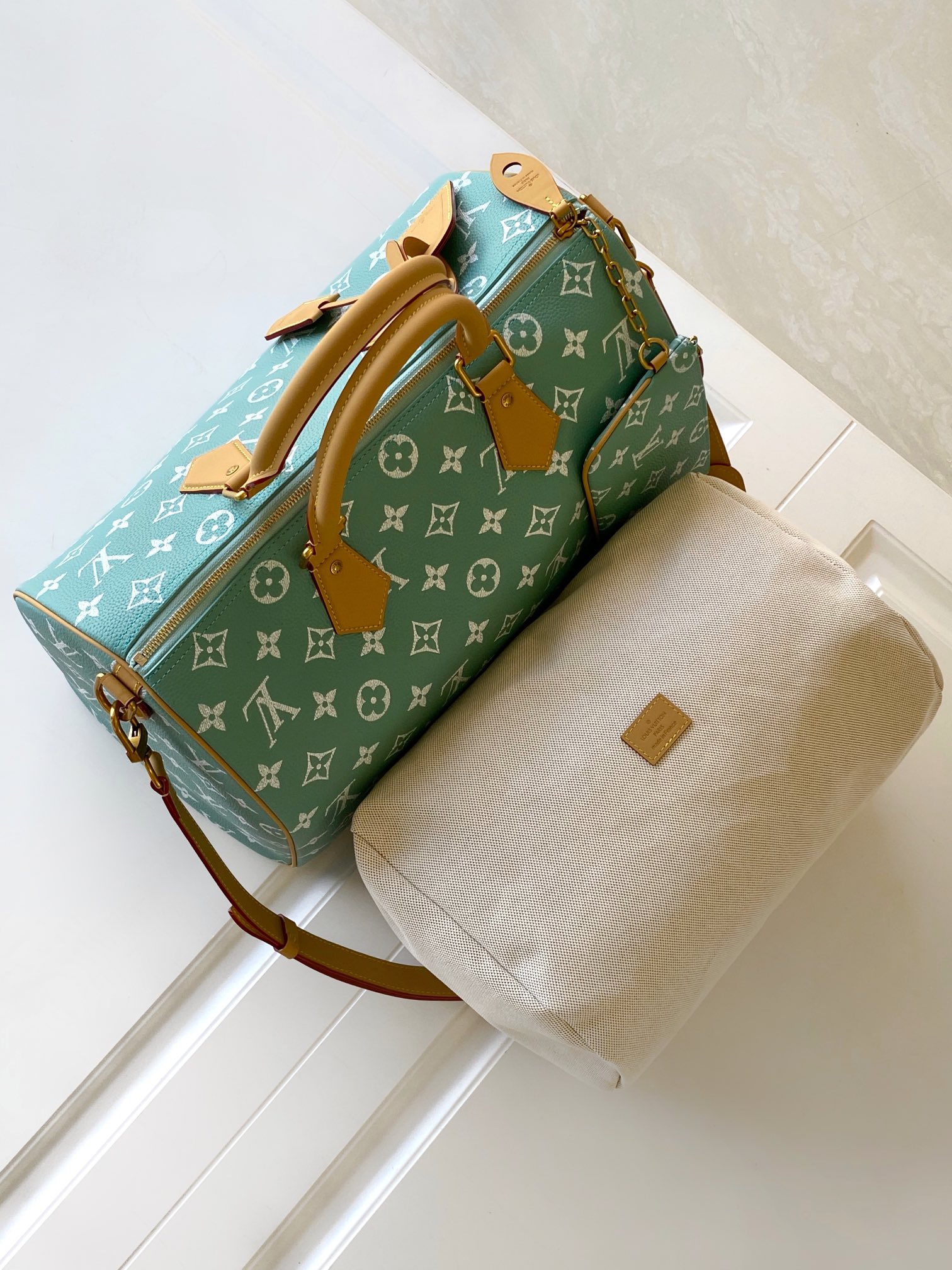 Louis Vuitton Basic Bag Cow Leather Red M-l-s