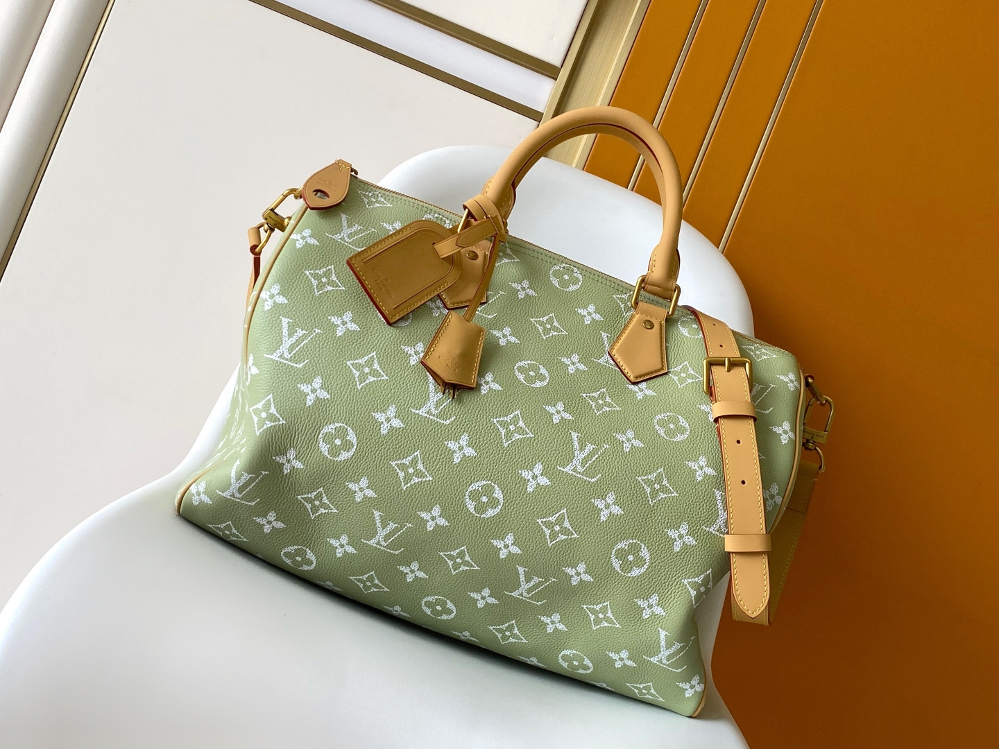 Louis Vuitton Basic Bag Cow Leather Red M-l-s