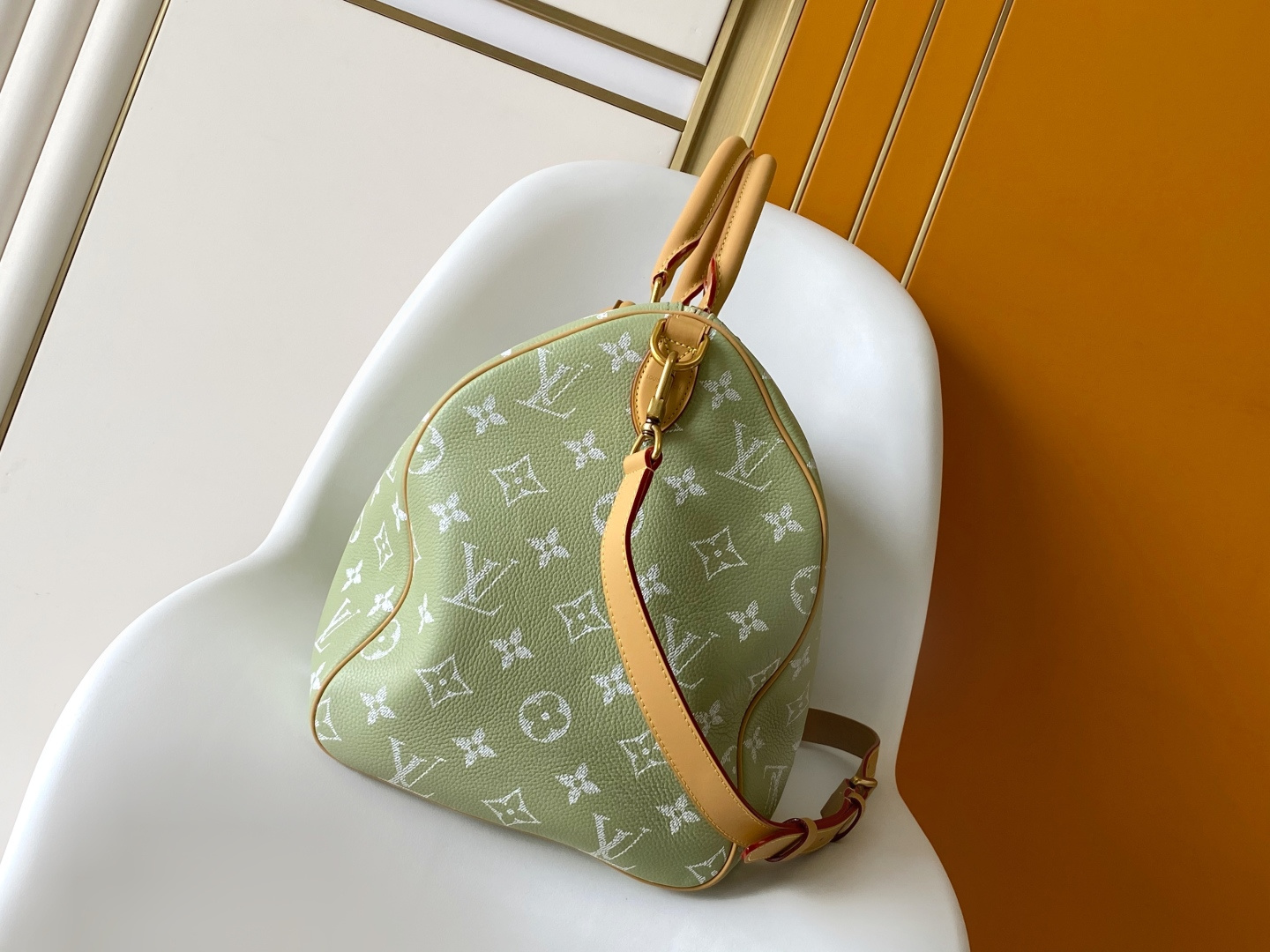 Louis Vuitton Basic Bag Cow Leather Red M-l-s