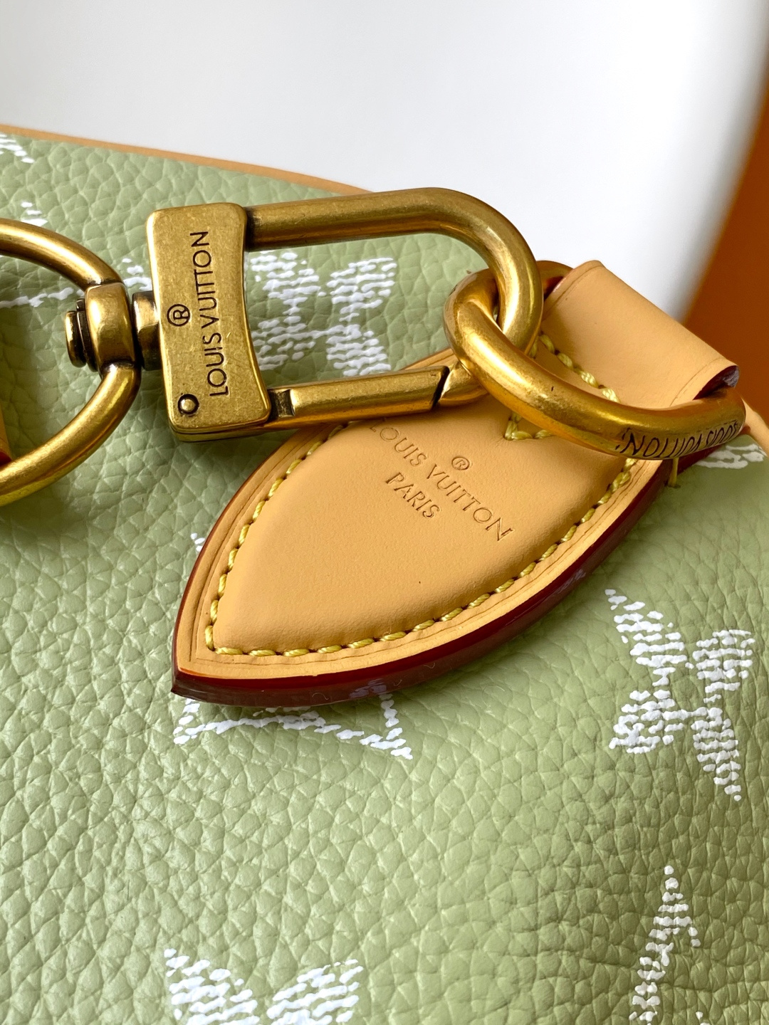 Louis Vuitton Basic Bag Cow Leather Red M-l-s