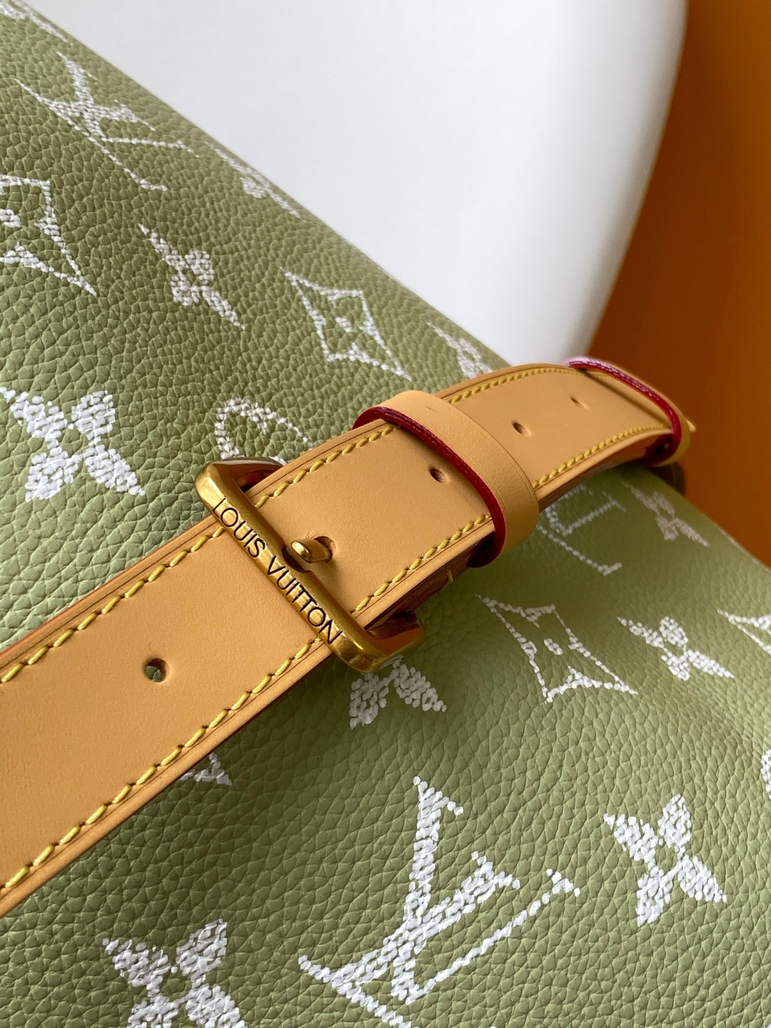 Louis Vuitton Basic Bag Cow Leather Red M-l-s