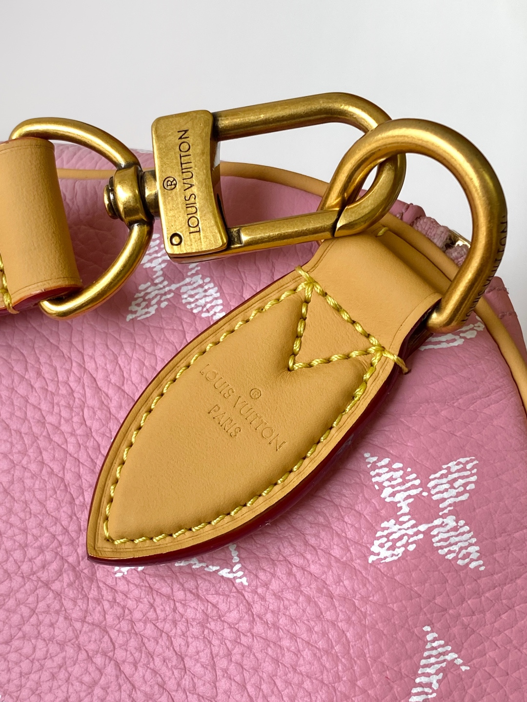 Louis Vuitton Basic Bag Cow Leather Red M-l-s